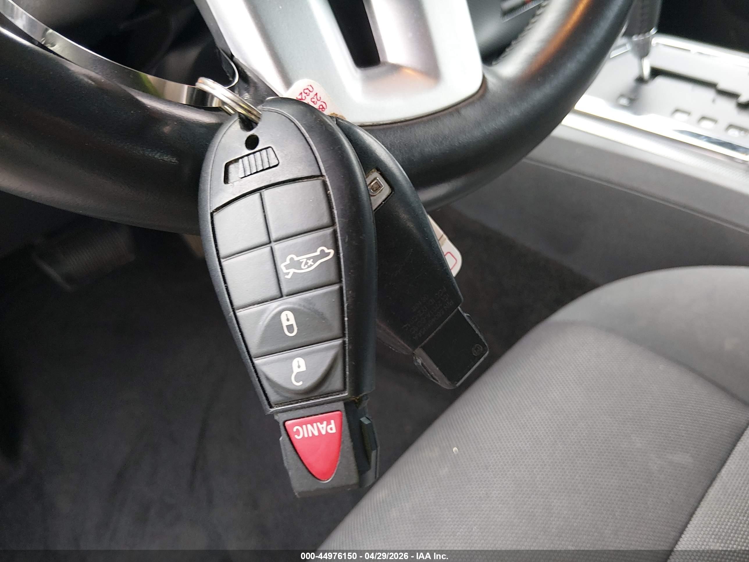 DODGE CHALLENGER image 11