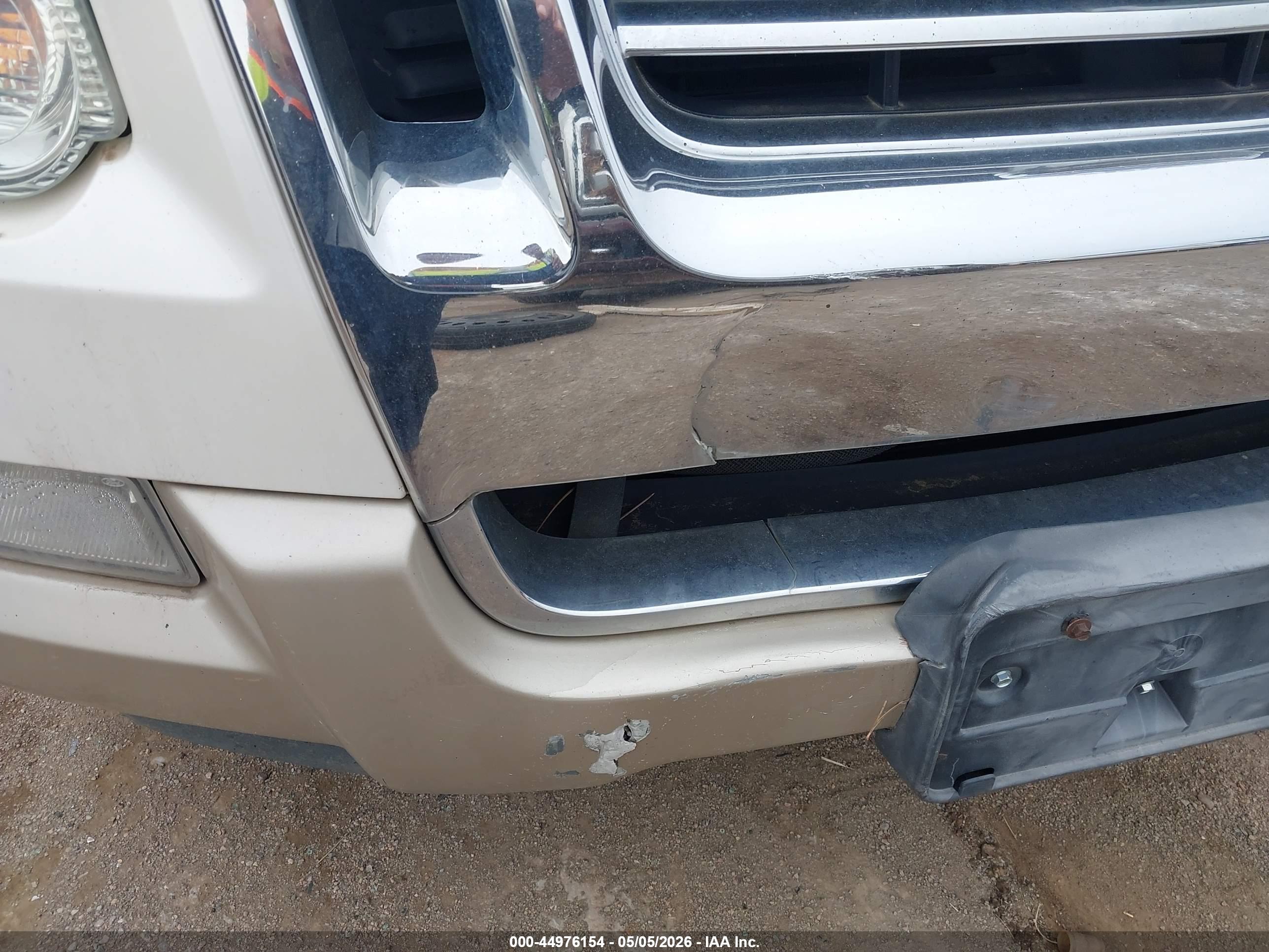 FORD EXPLORER image 6