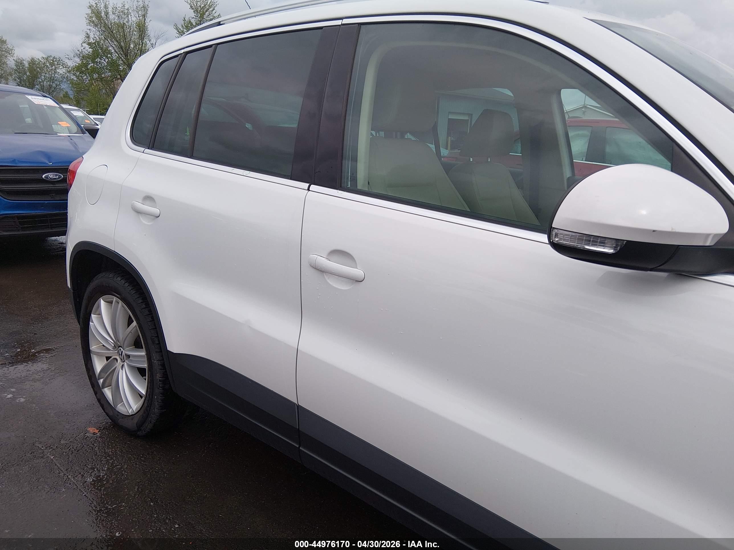 VOLKSWAGEN TIGUAN image 6