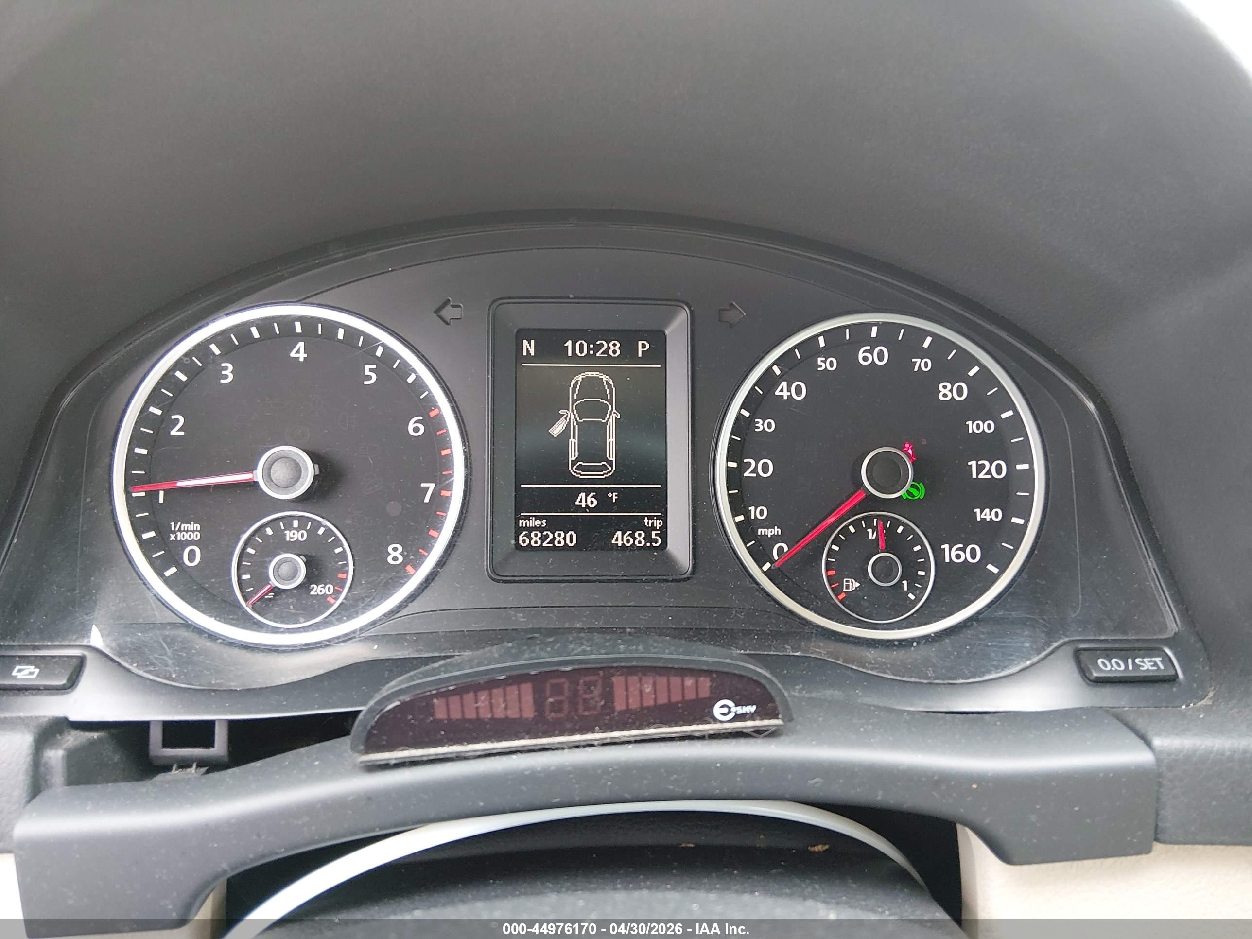 VOLKSWAGEN TIGUAN image 7