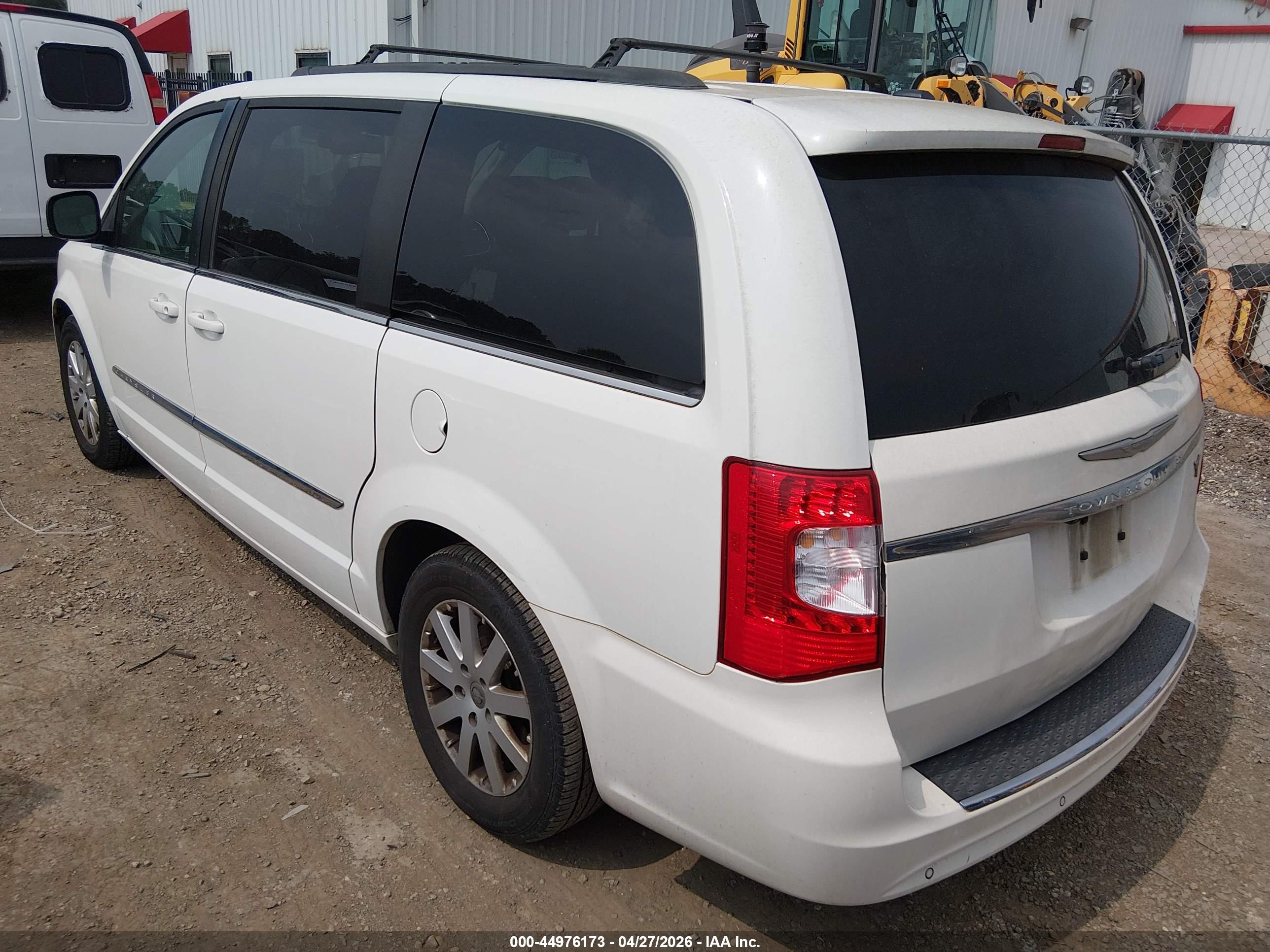 CHRYSLER TOWN image 3