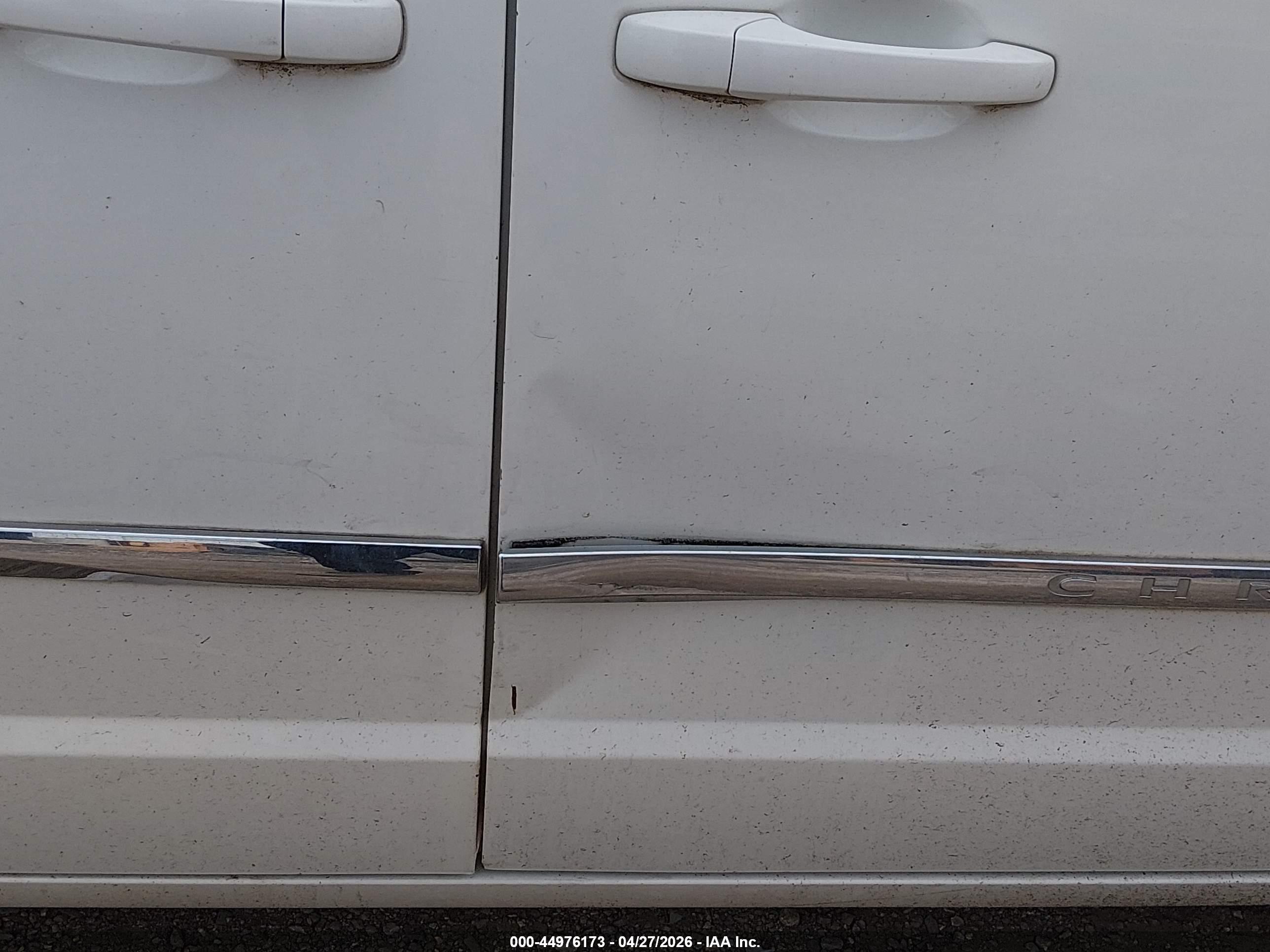 CHRYSLER TOWN image 6