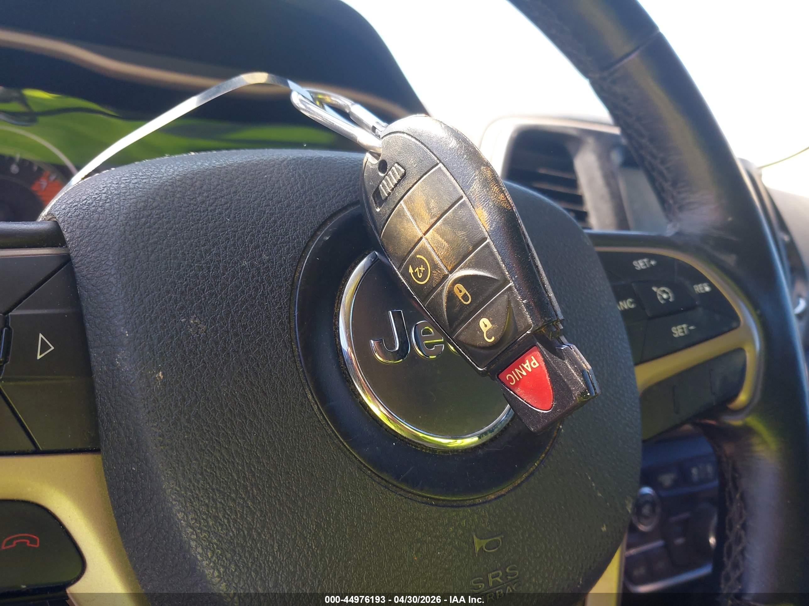 JEEP CHEROKEE image 11