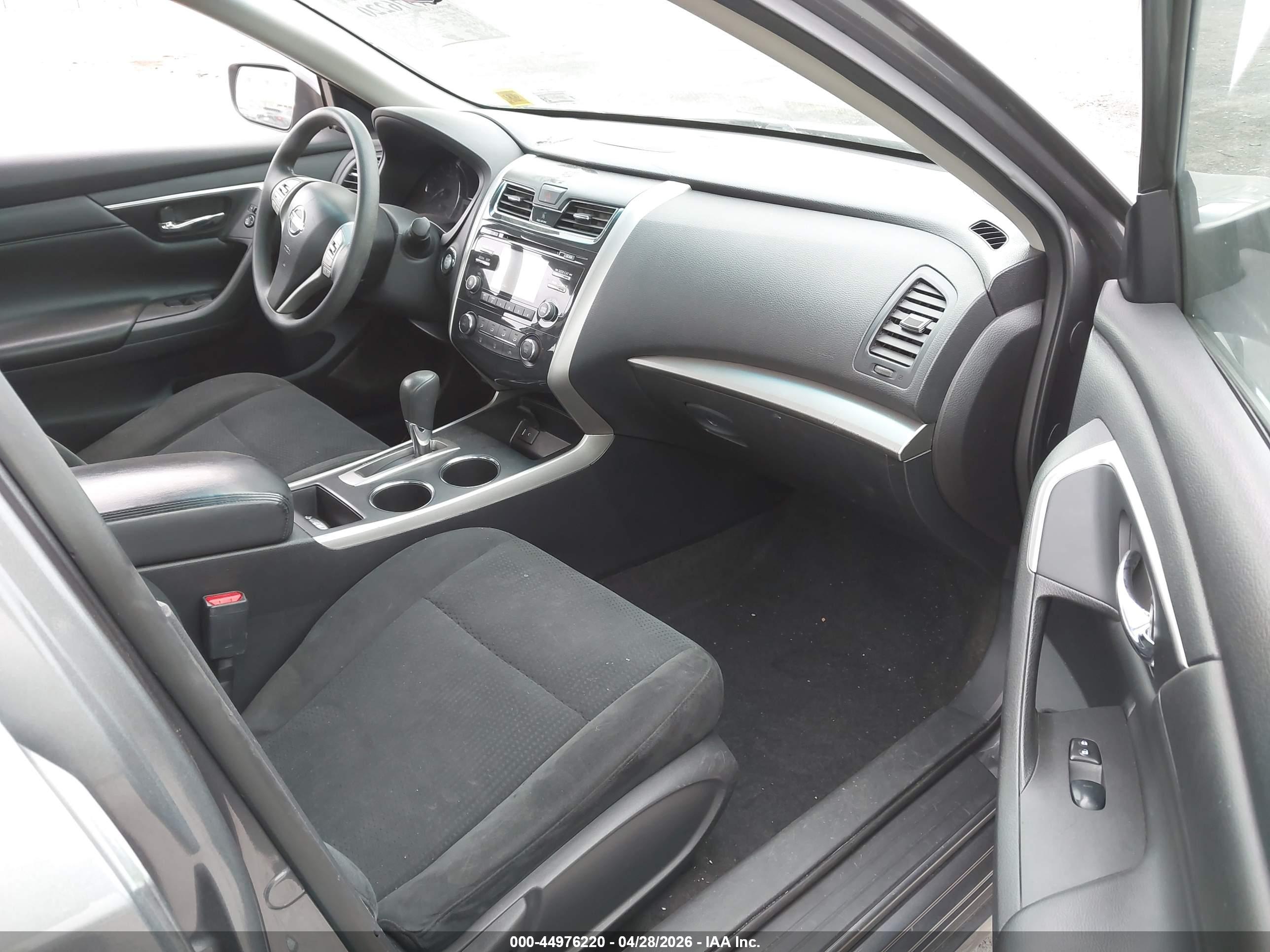 NISSAN ALTIMA image 5