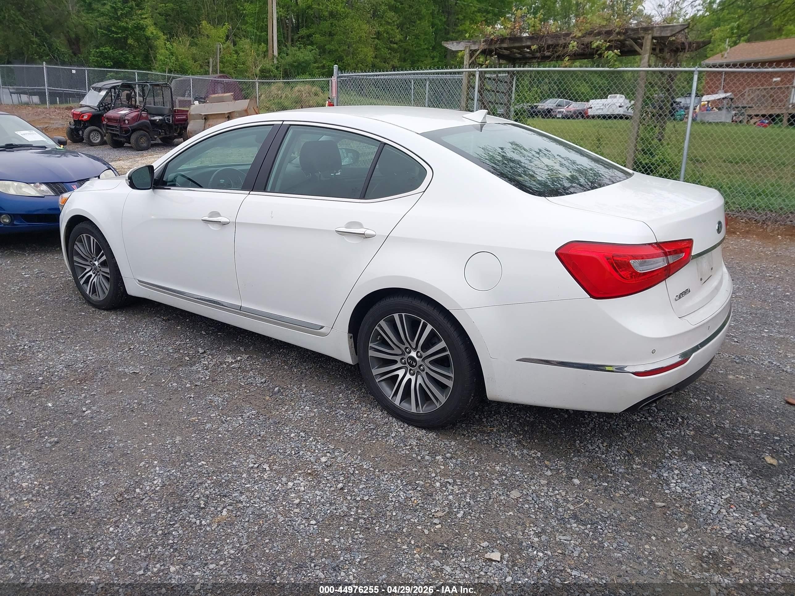 KIA CADENZA image 3