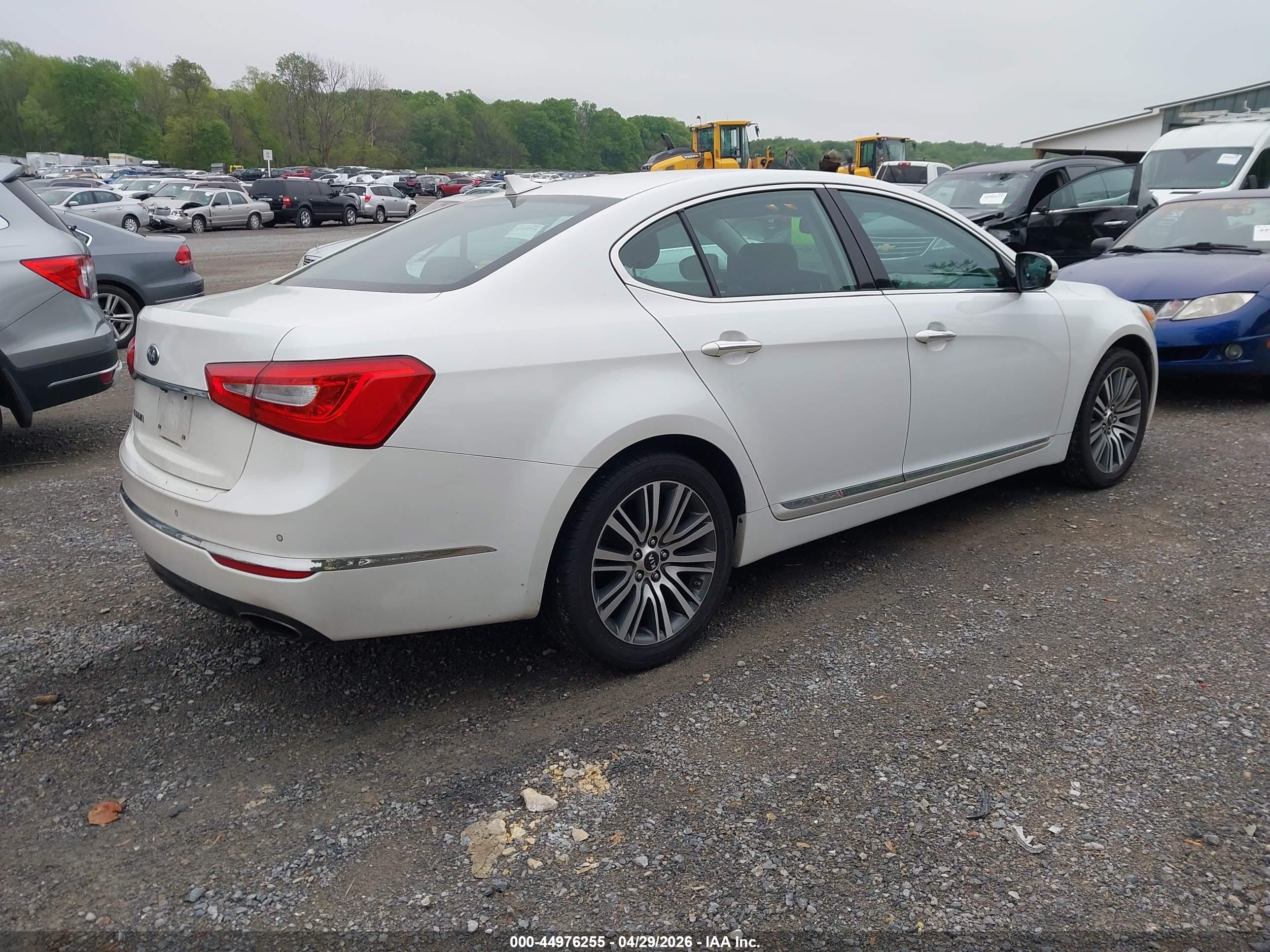 KIA CADENZA image 4