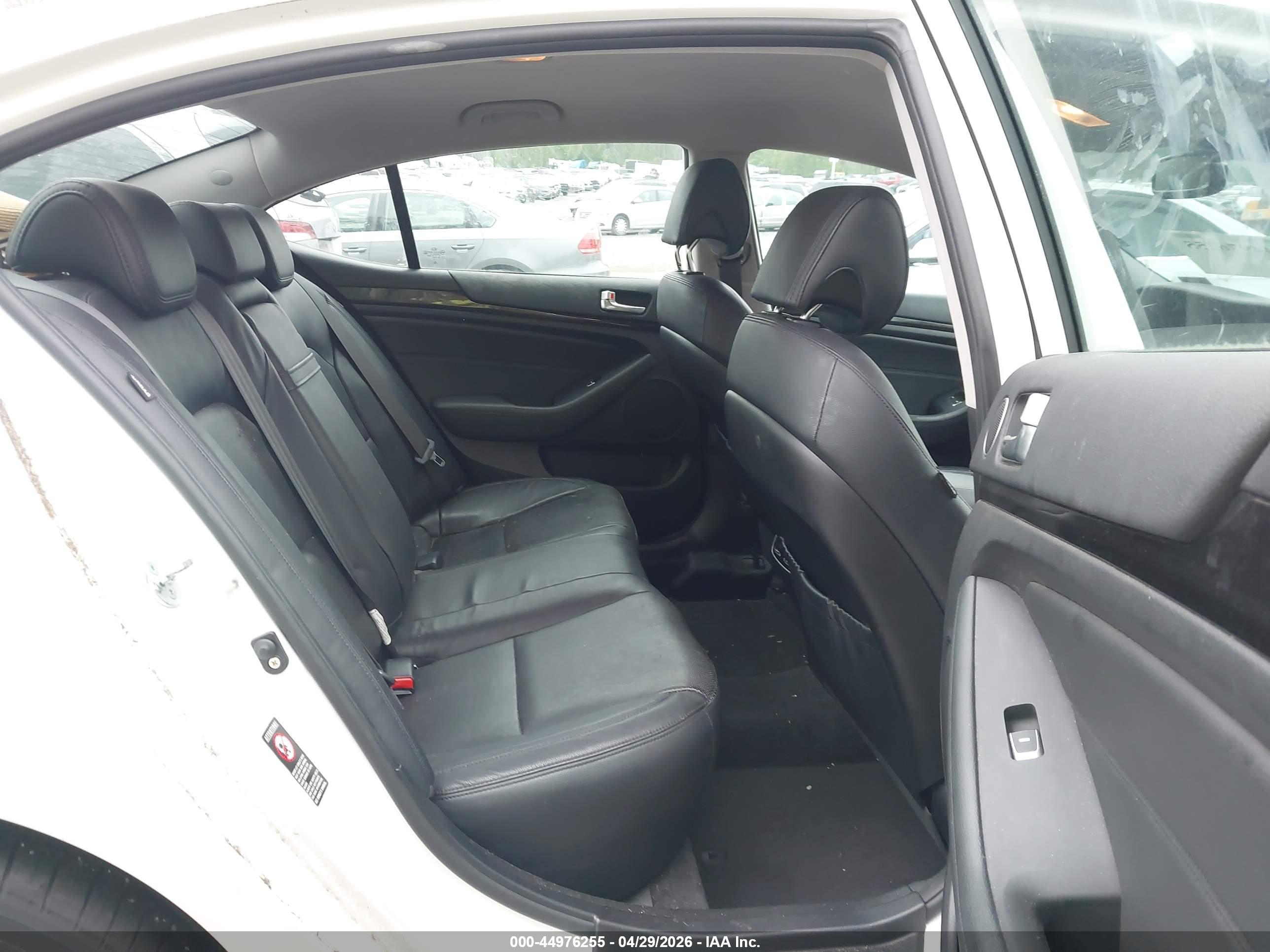 KIA CADENZA image 8