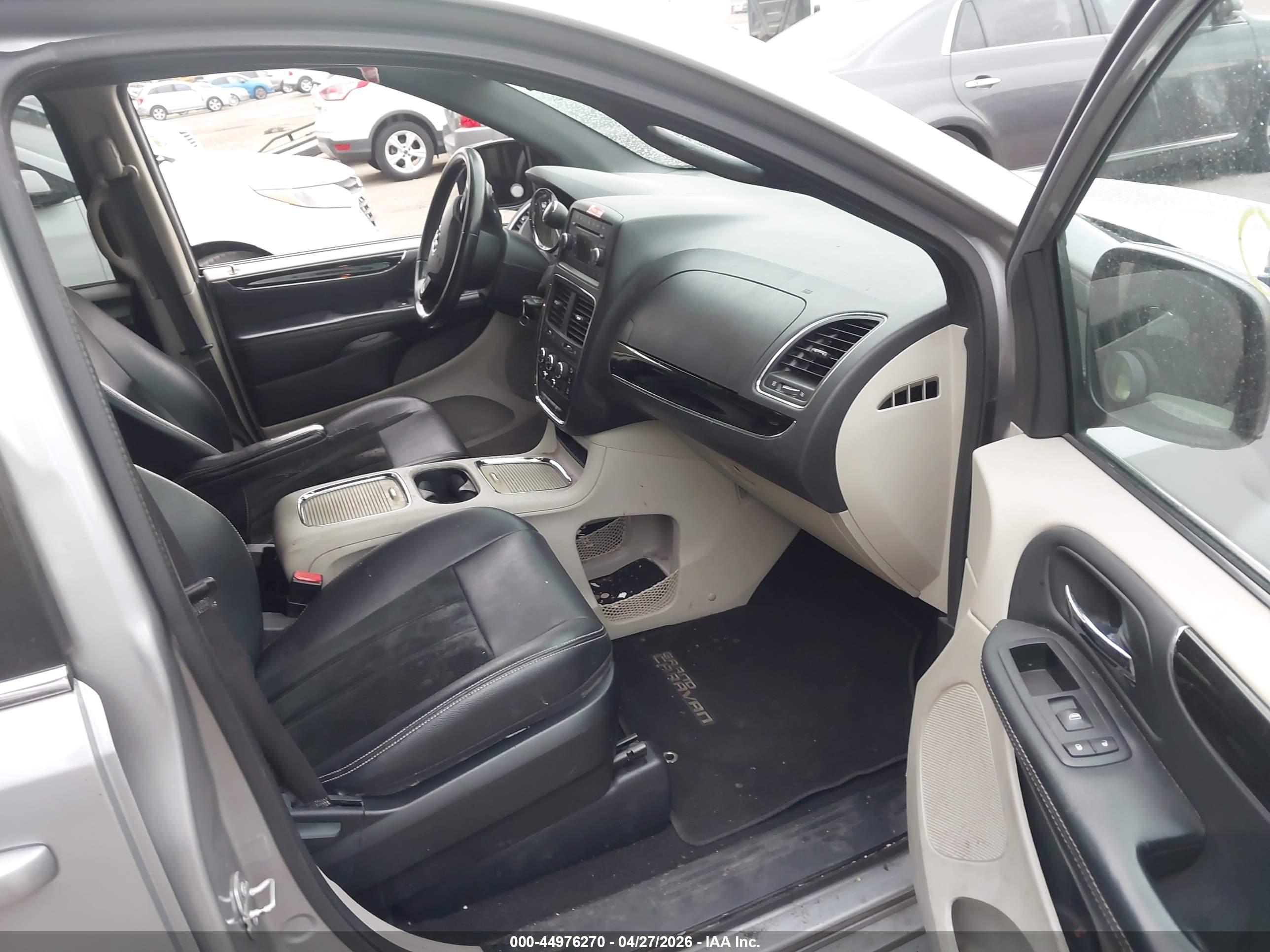 DODGE GRAND image 5