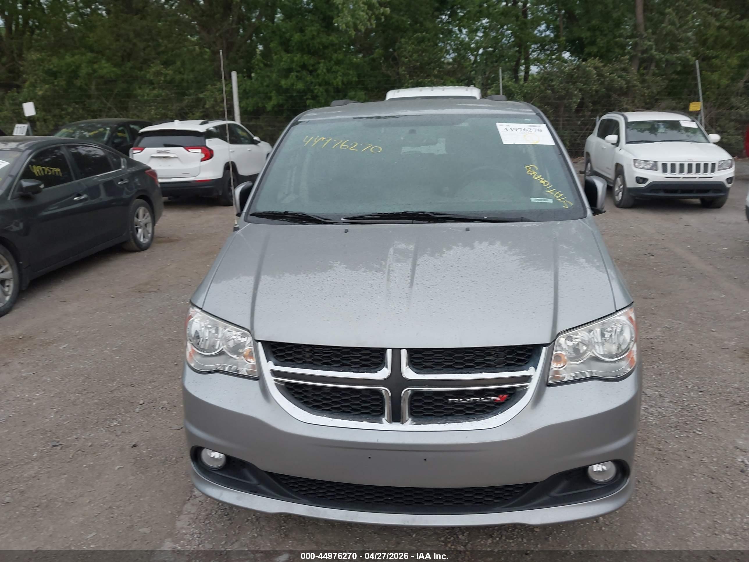 DODGE GRAND image 6