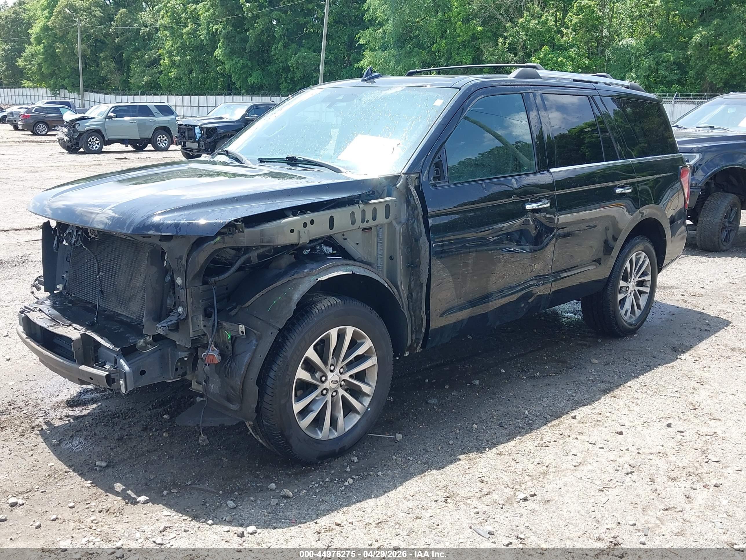 FORD EXPEDITION image 2