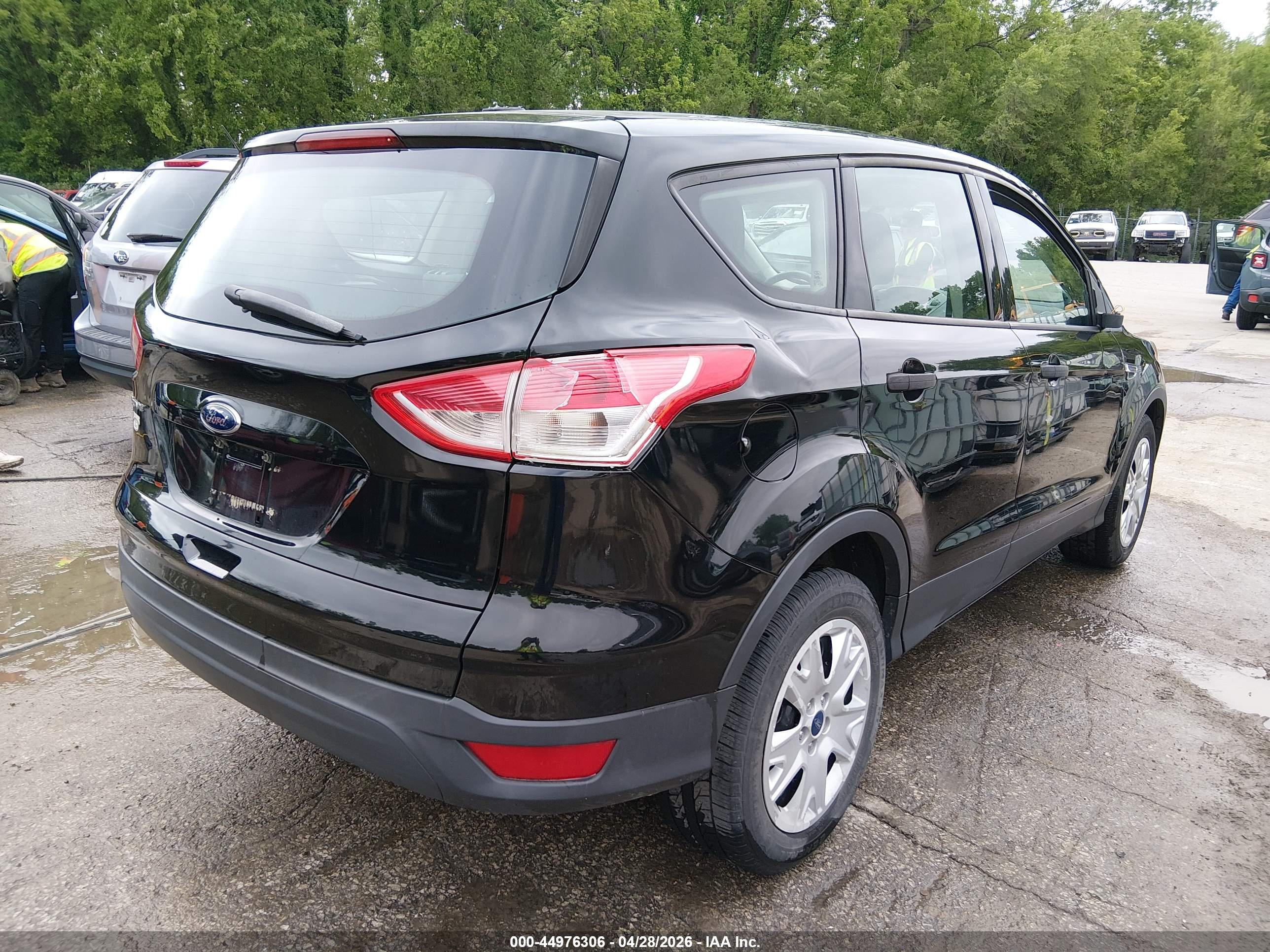 FORD ESCAPE image 4