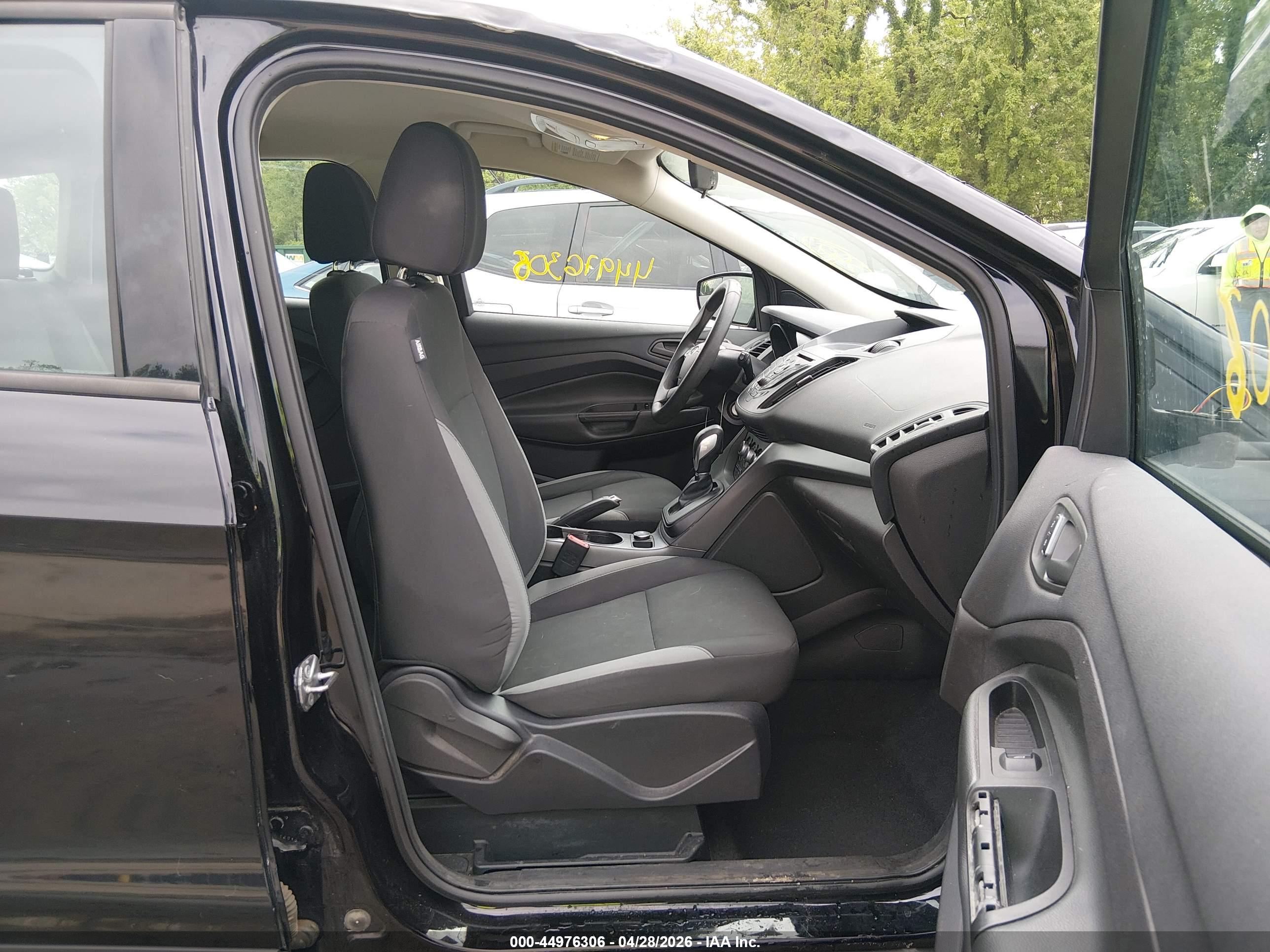 FORD ESCAPE image 5