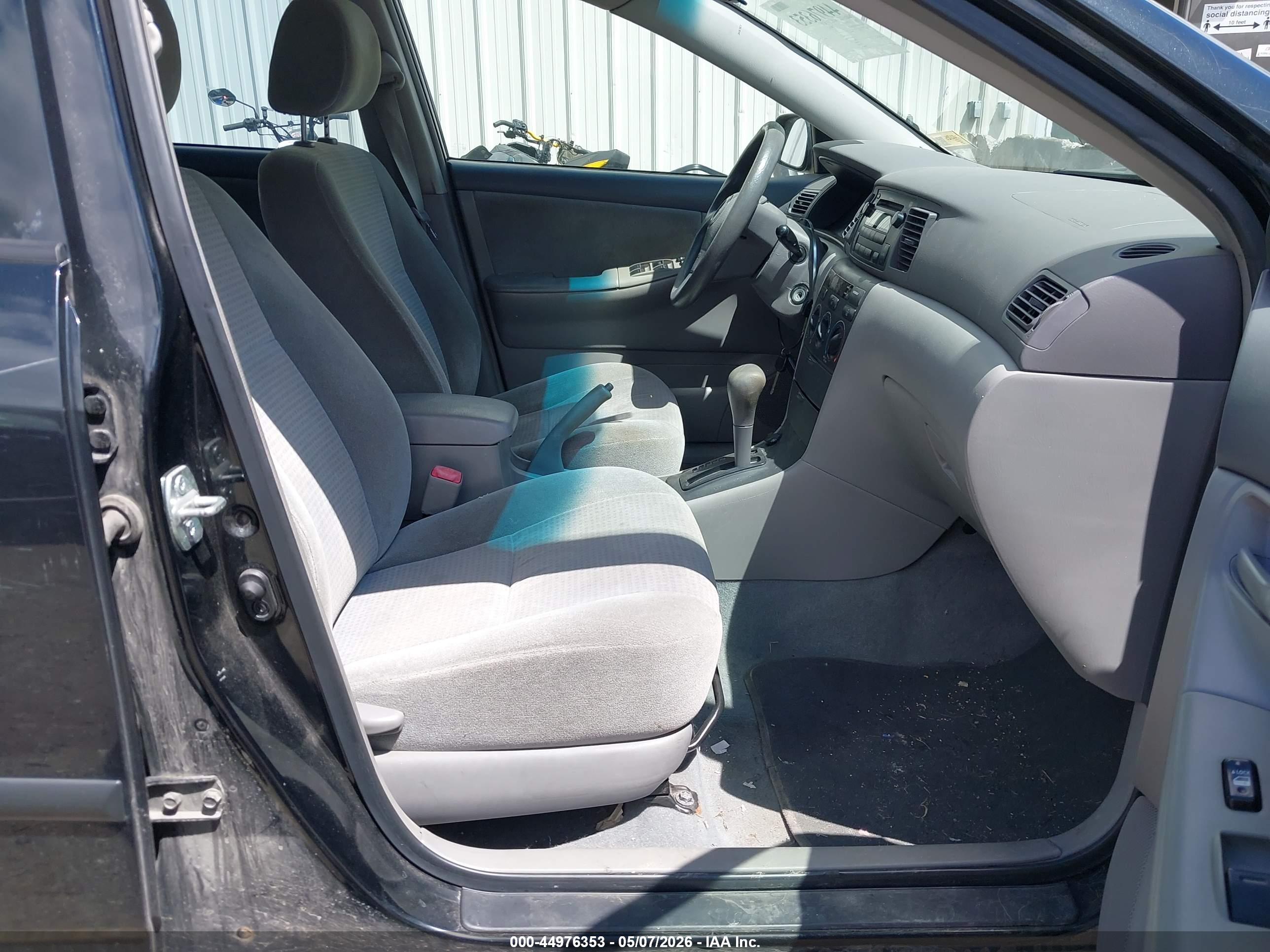 TOYOTA COROLLA image 5
