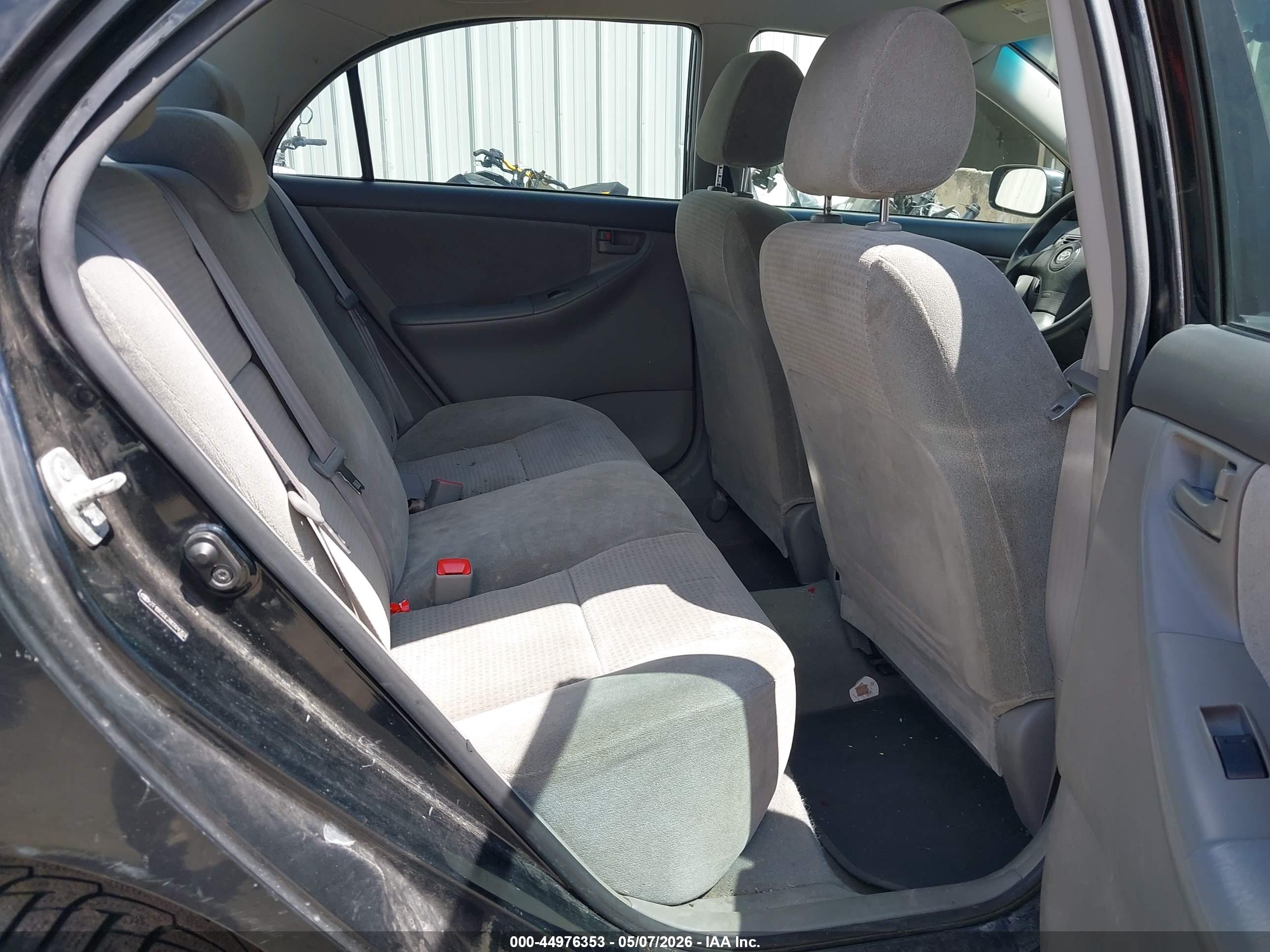 TOYOTA COROLLA image 8