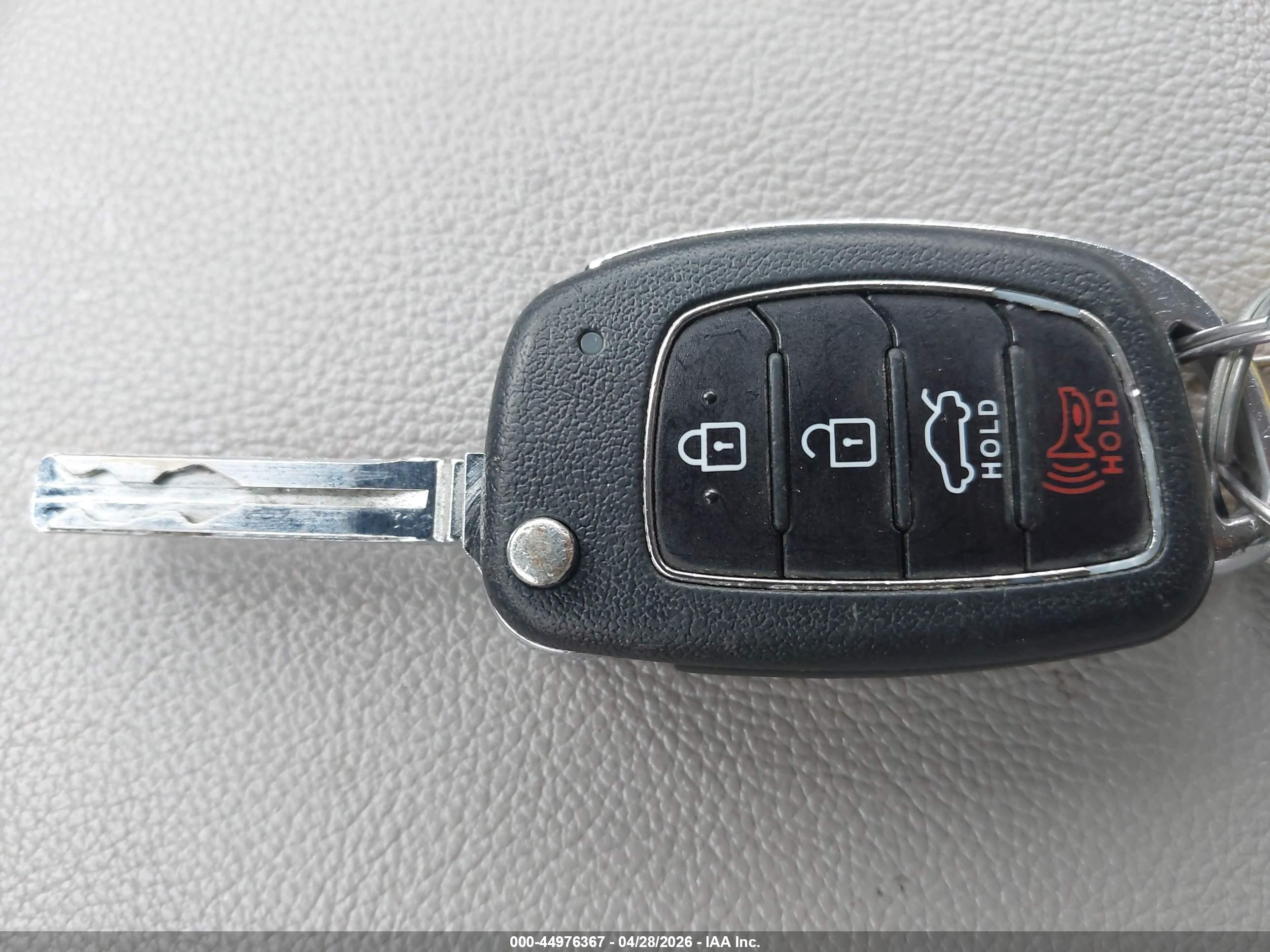 HYUNDAI SONATA image 11