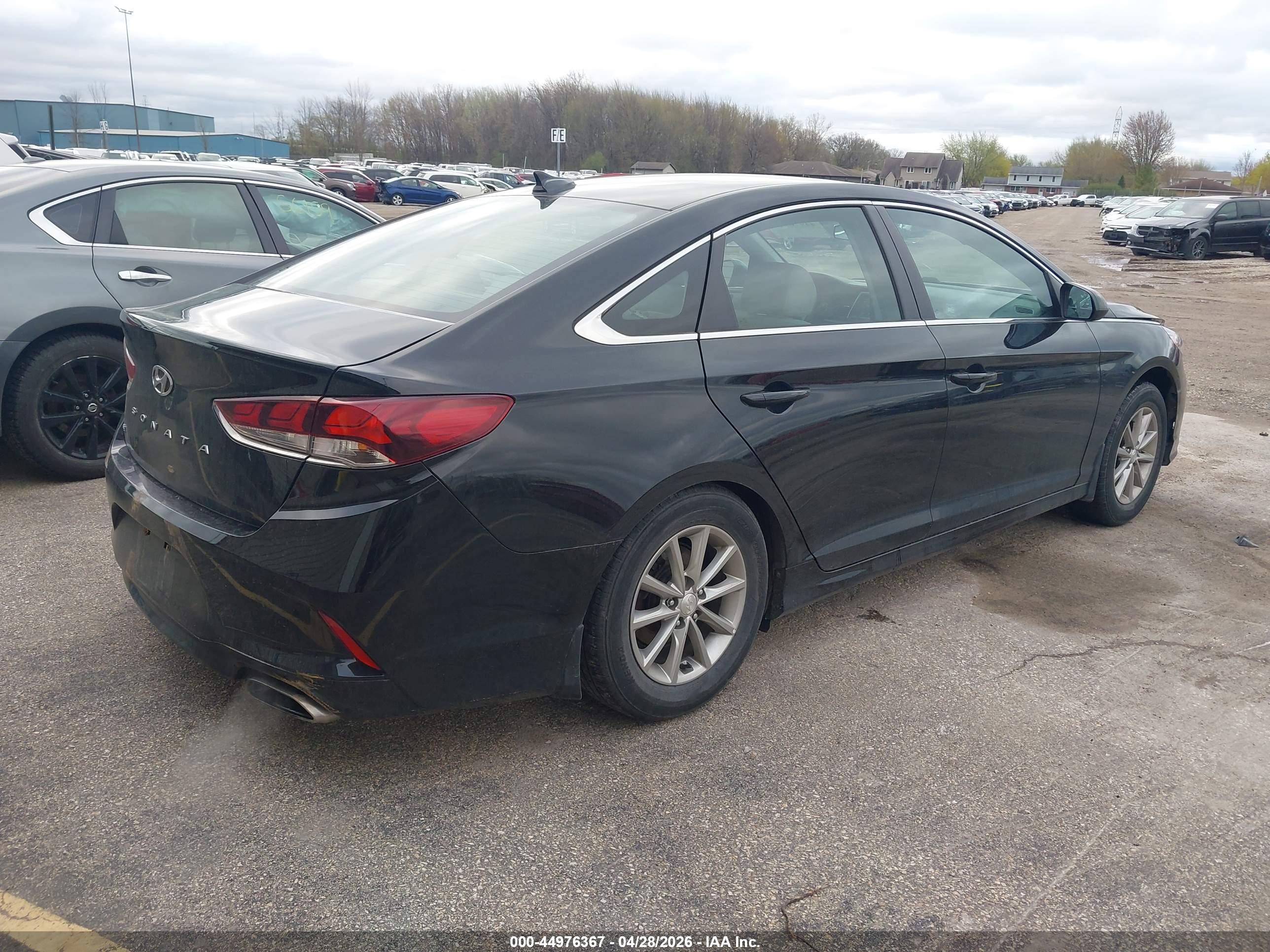 HYUNDAI SONATA image 4