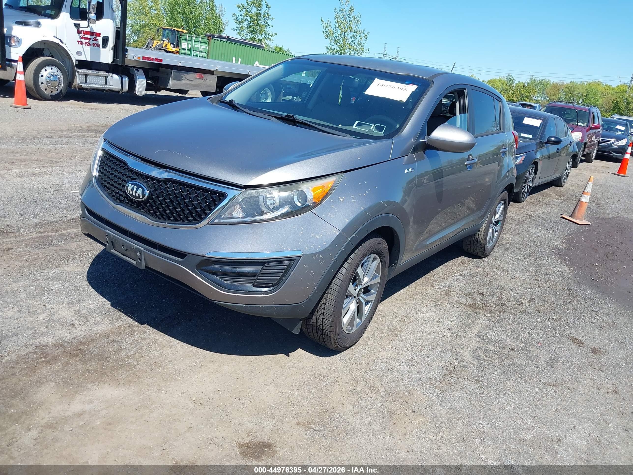 KIA SPORTAGE image 2