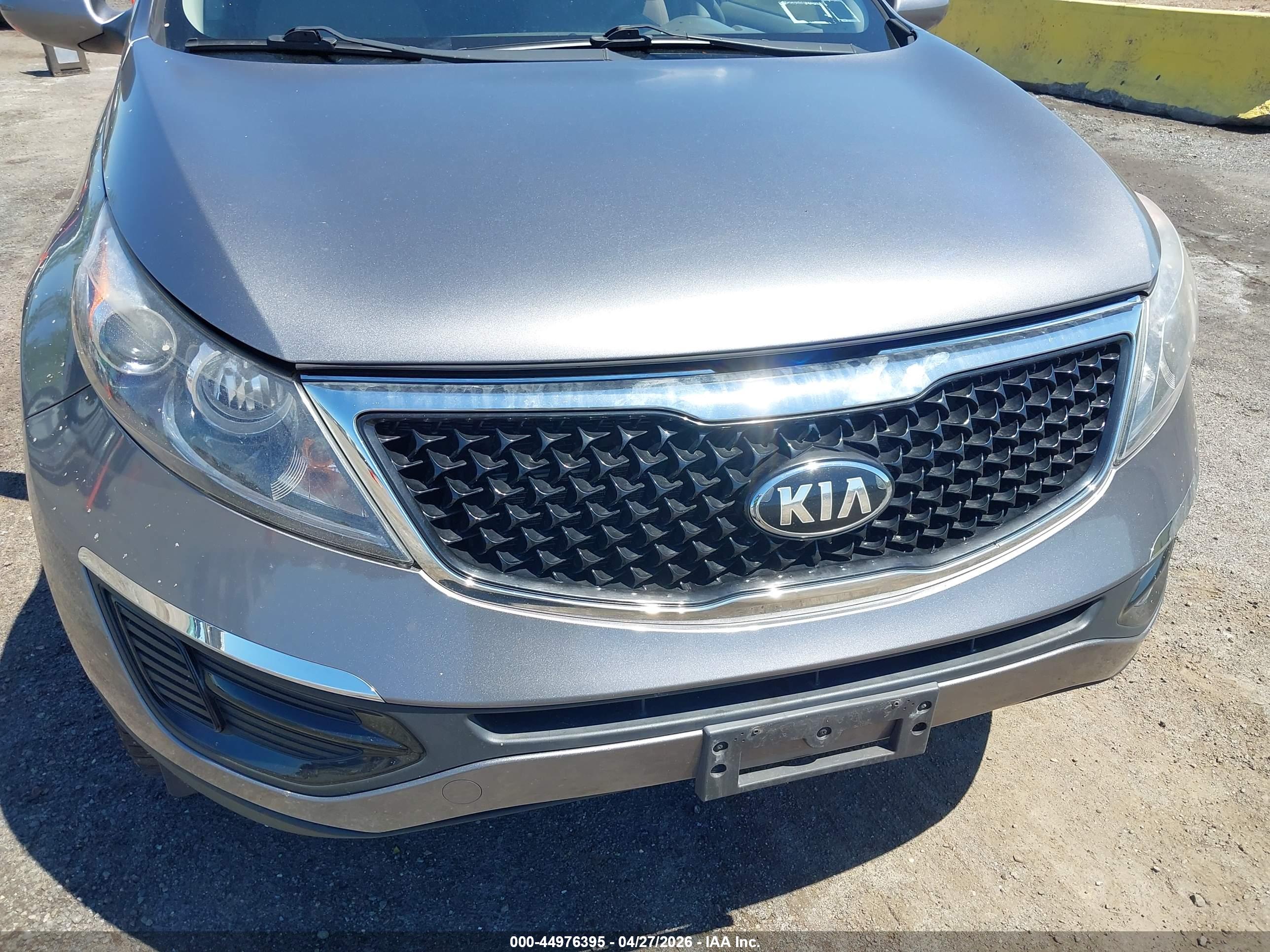 KIA SPORTAGE image 6