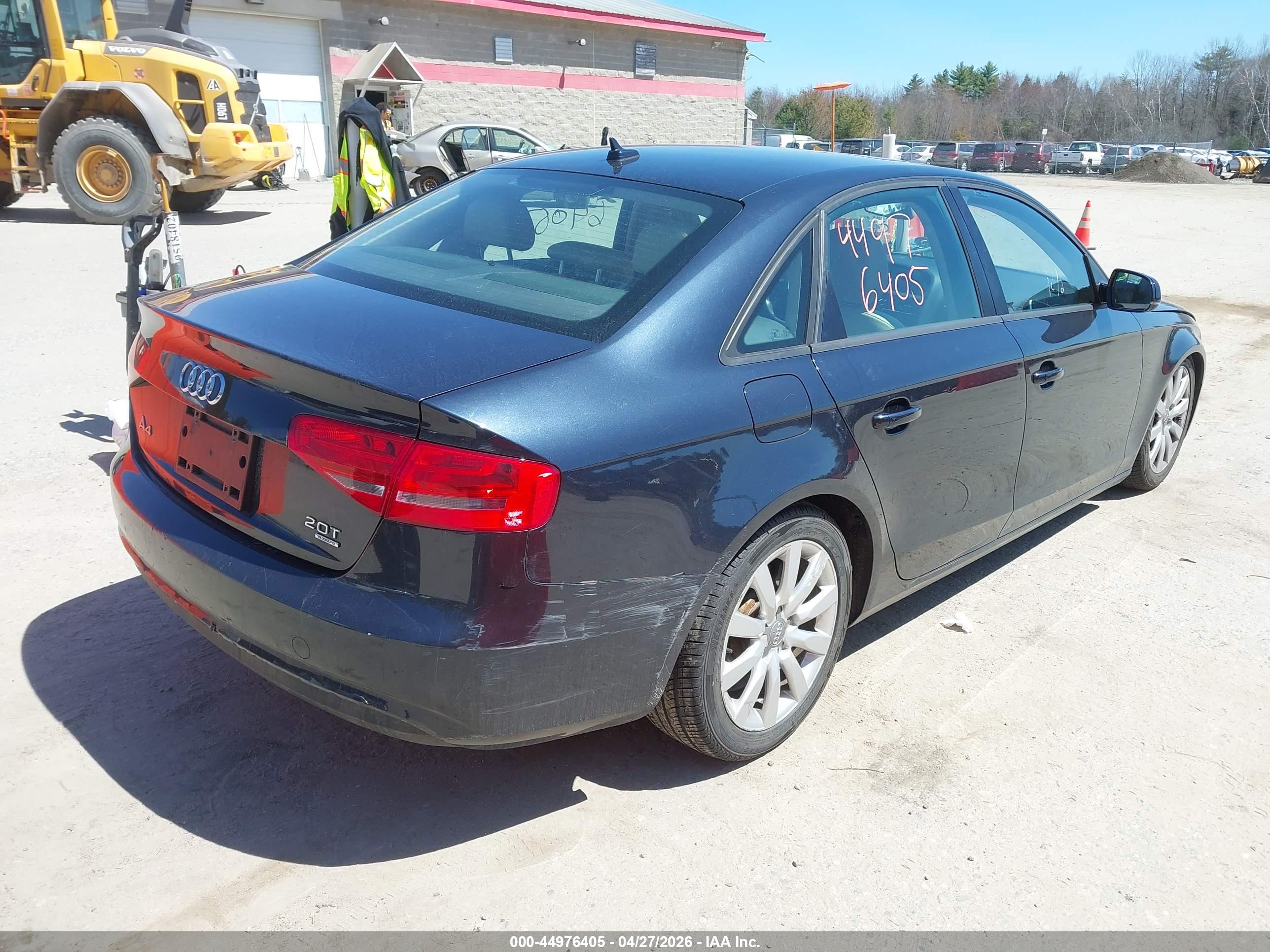 AUDI A4 image 4