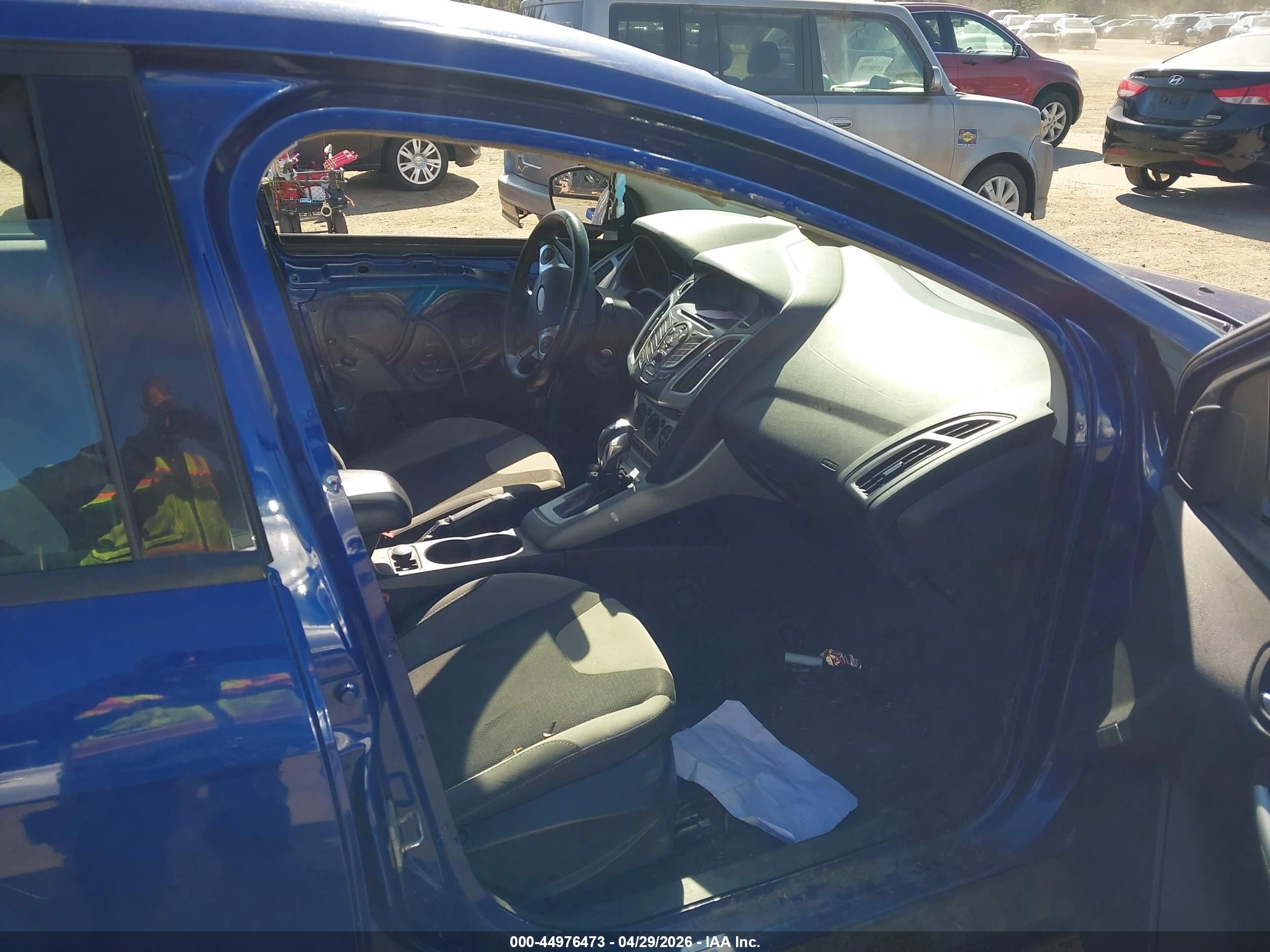 FORD FOCUS image 5