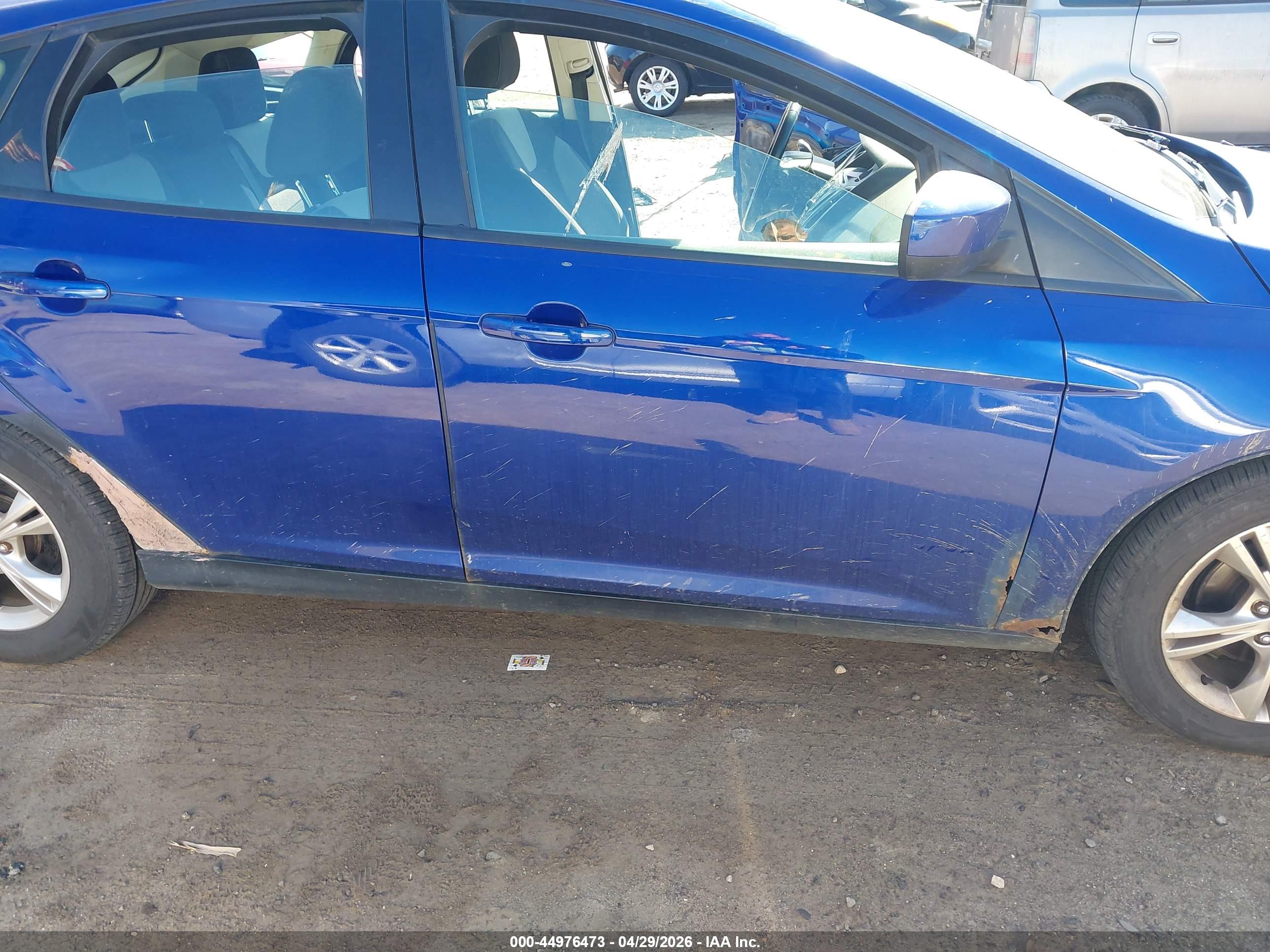 FORD FOCUS image 6