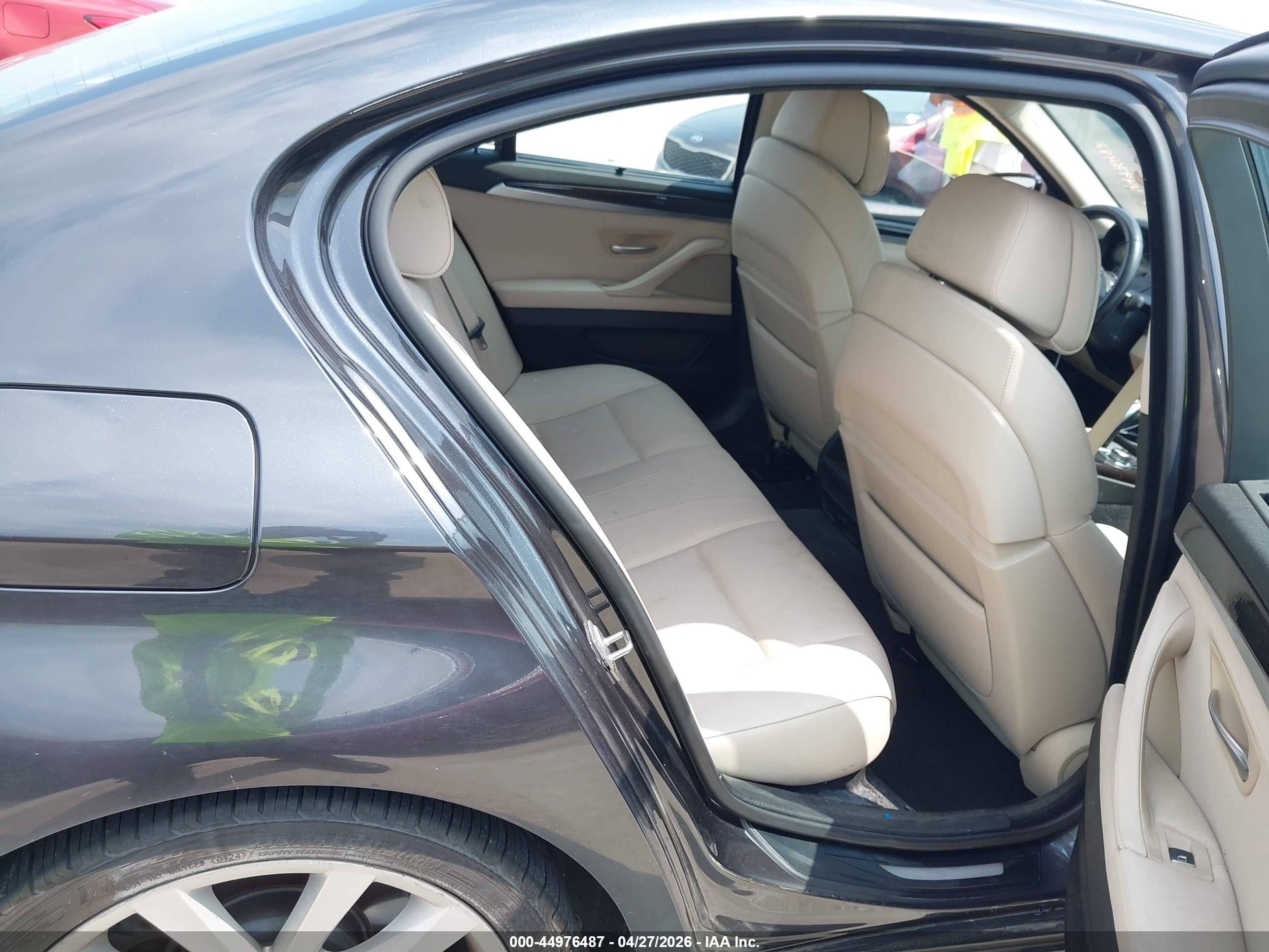 BMW 535I image 8