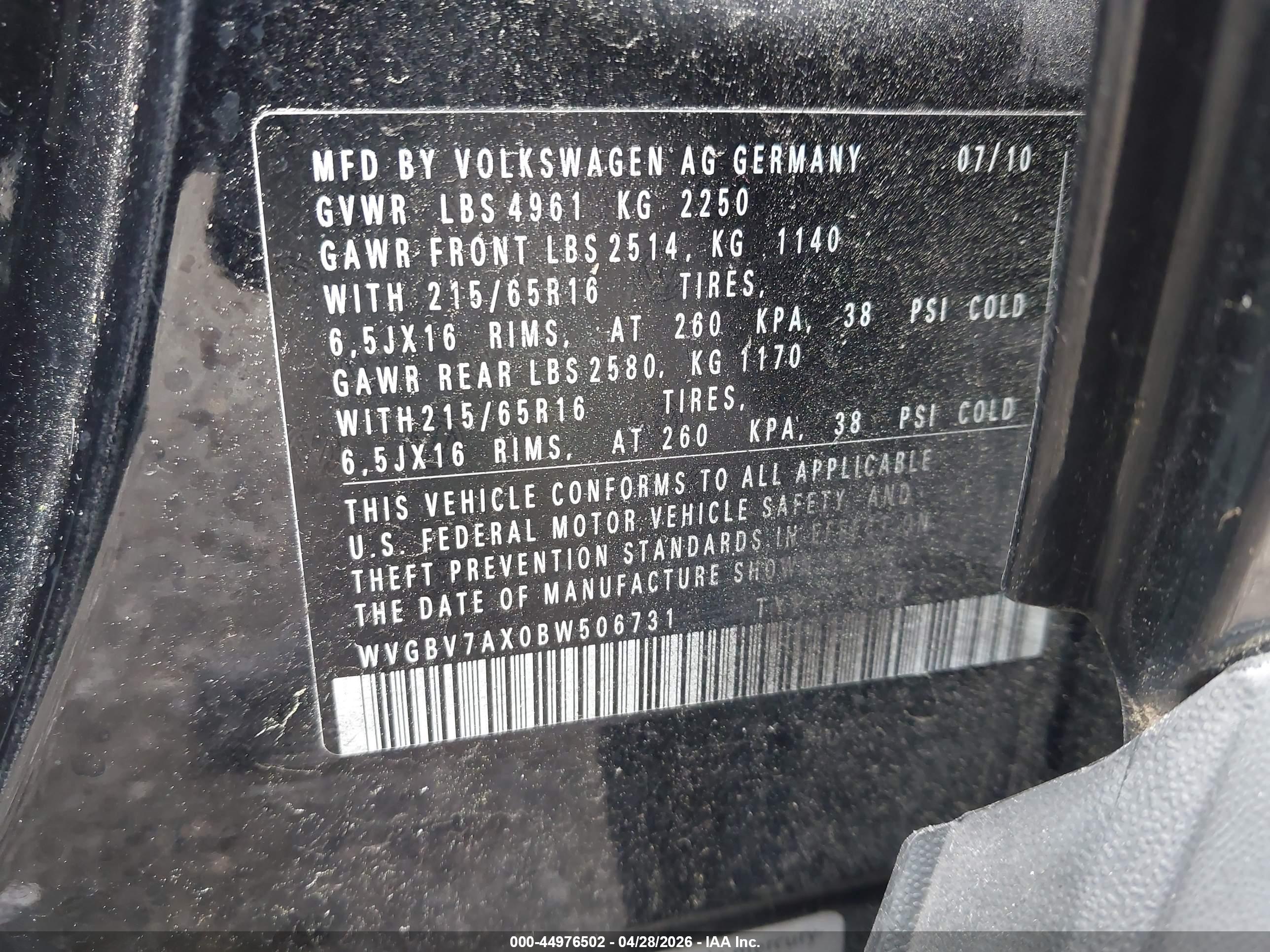 VOLKSWAGEN TIGUAN image 9