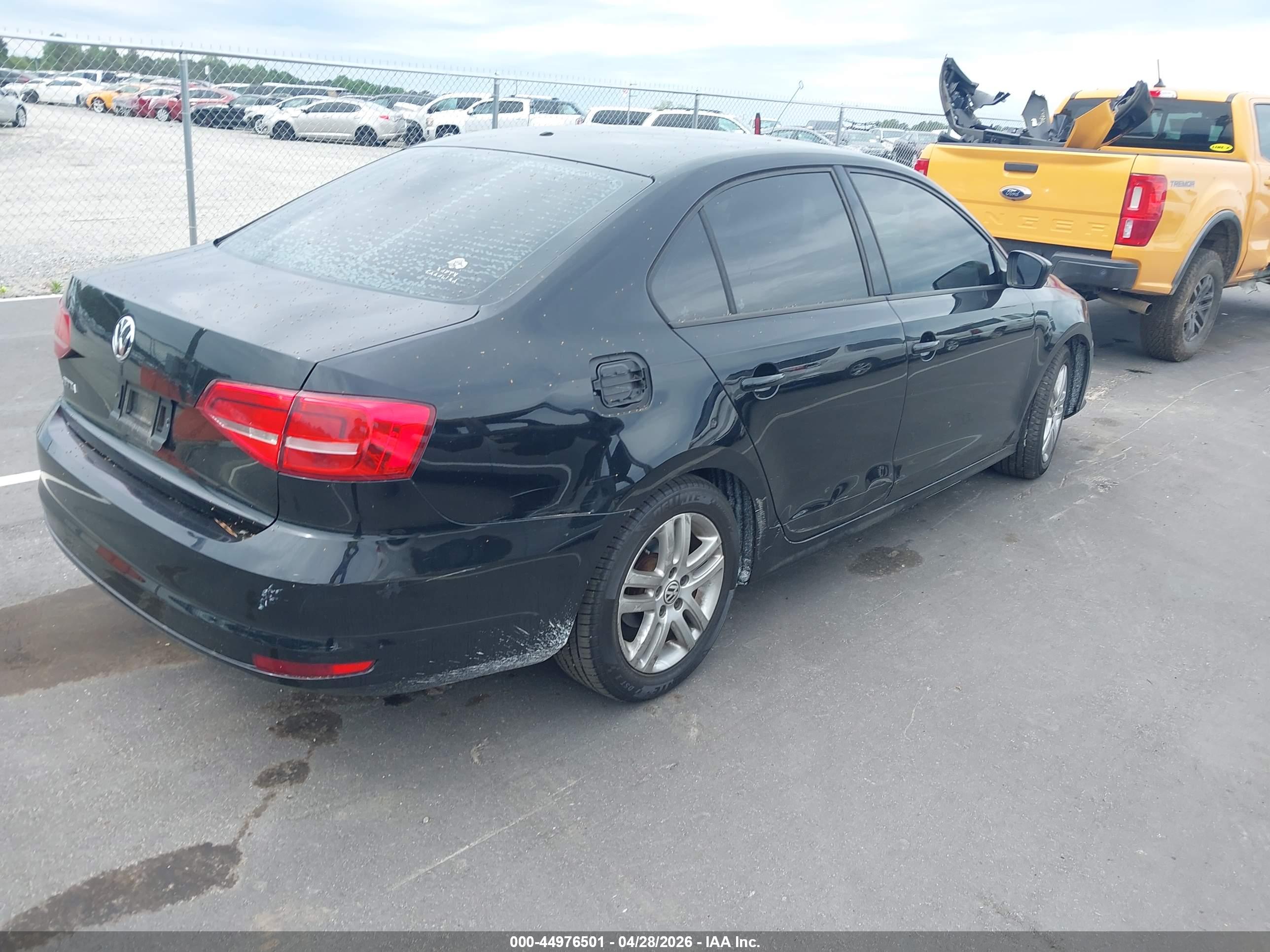 VOLKSWAGEN JETTA image 4