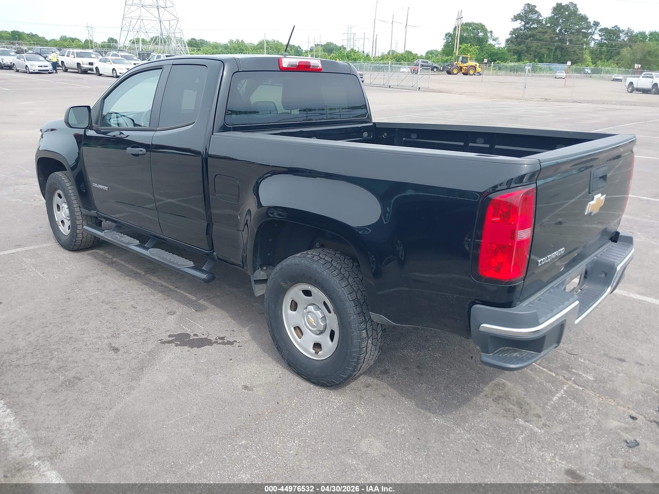 CHEVROLET COLORADO image 3
