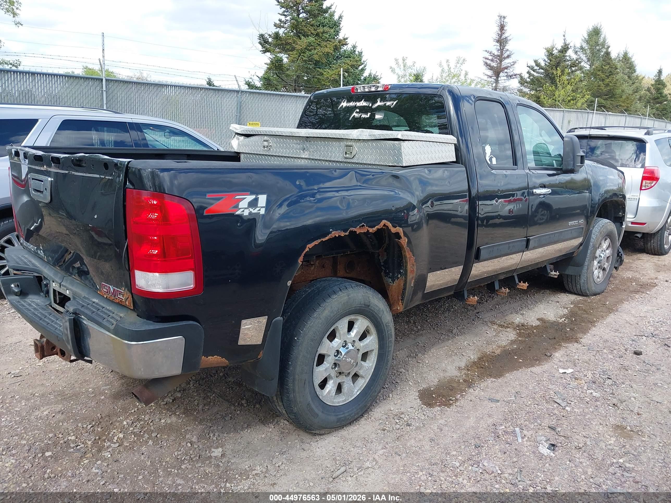 GMC SIERRA image 4