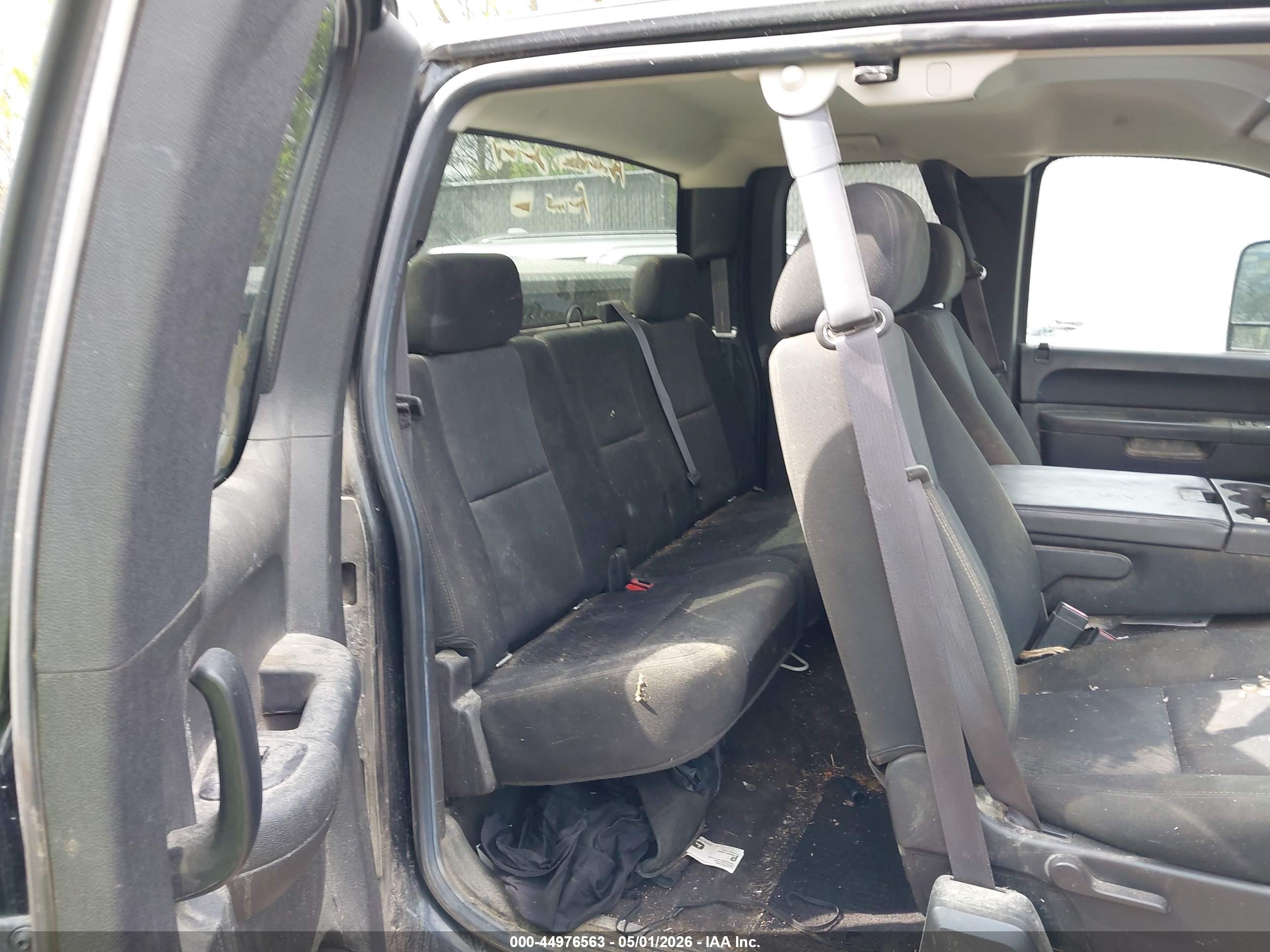 GMC SIERRA image 8