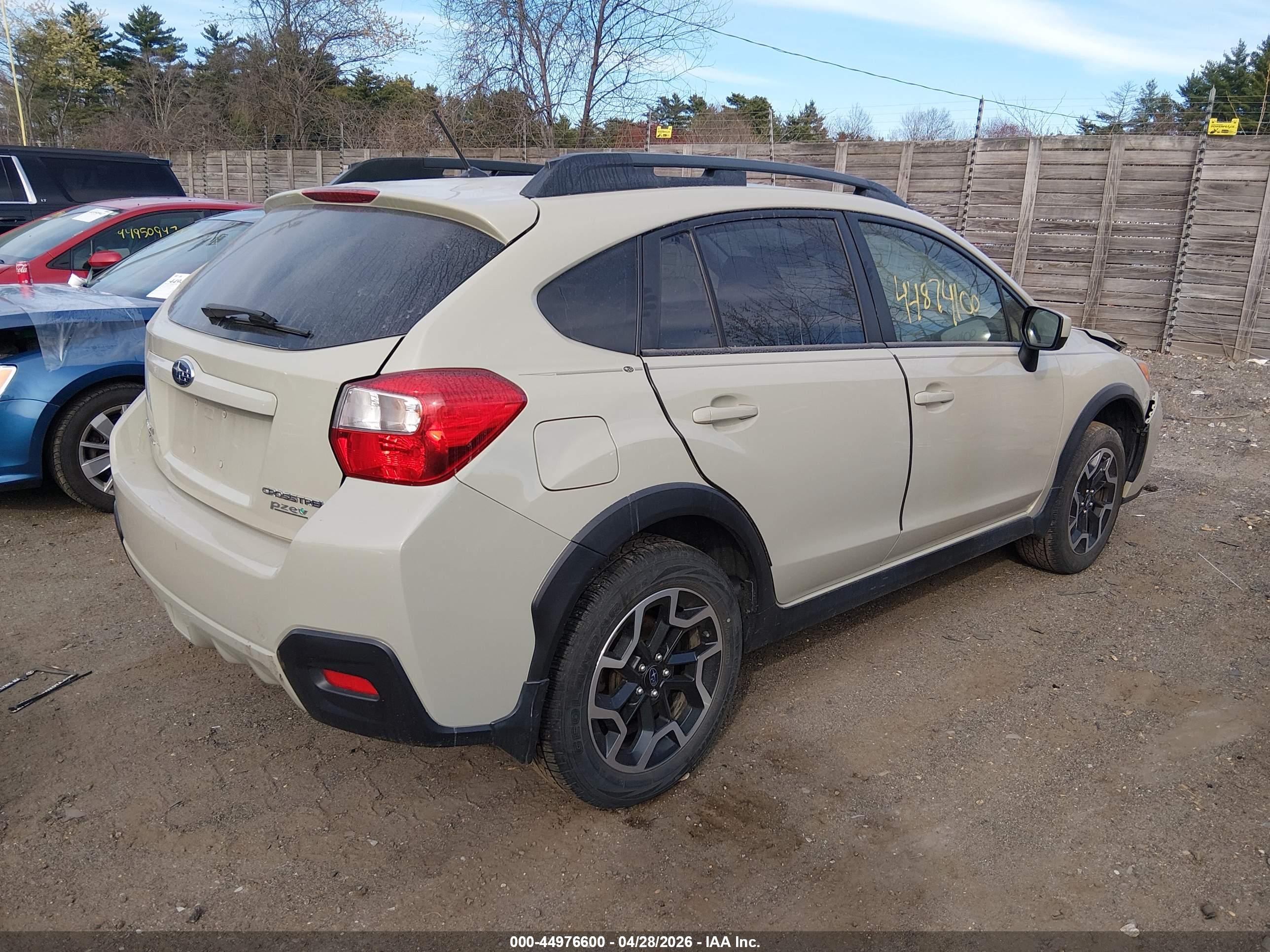 SUBARU CROSSTREK image 4