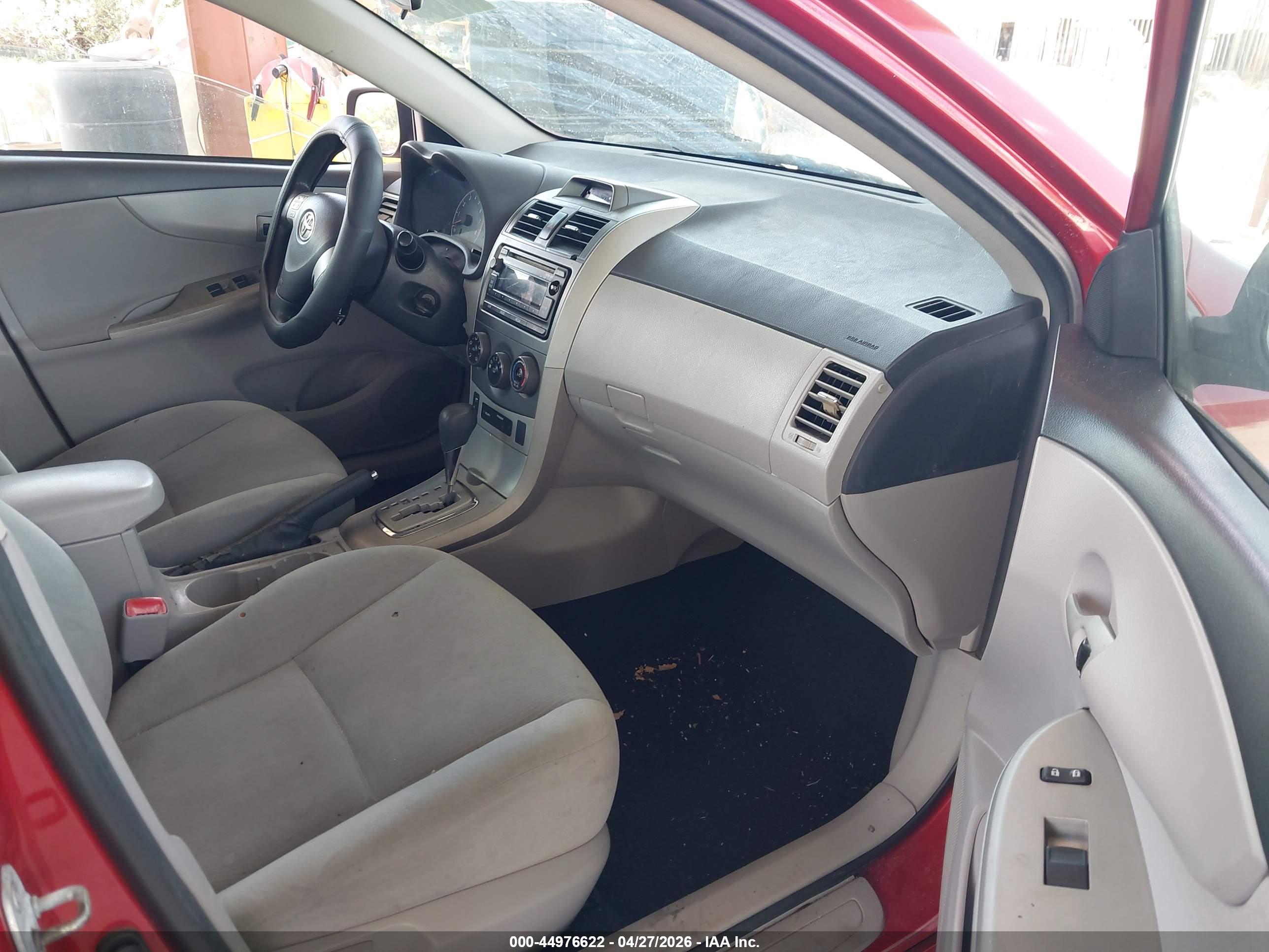 TOYOTA COROLLA image 5