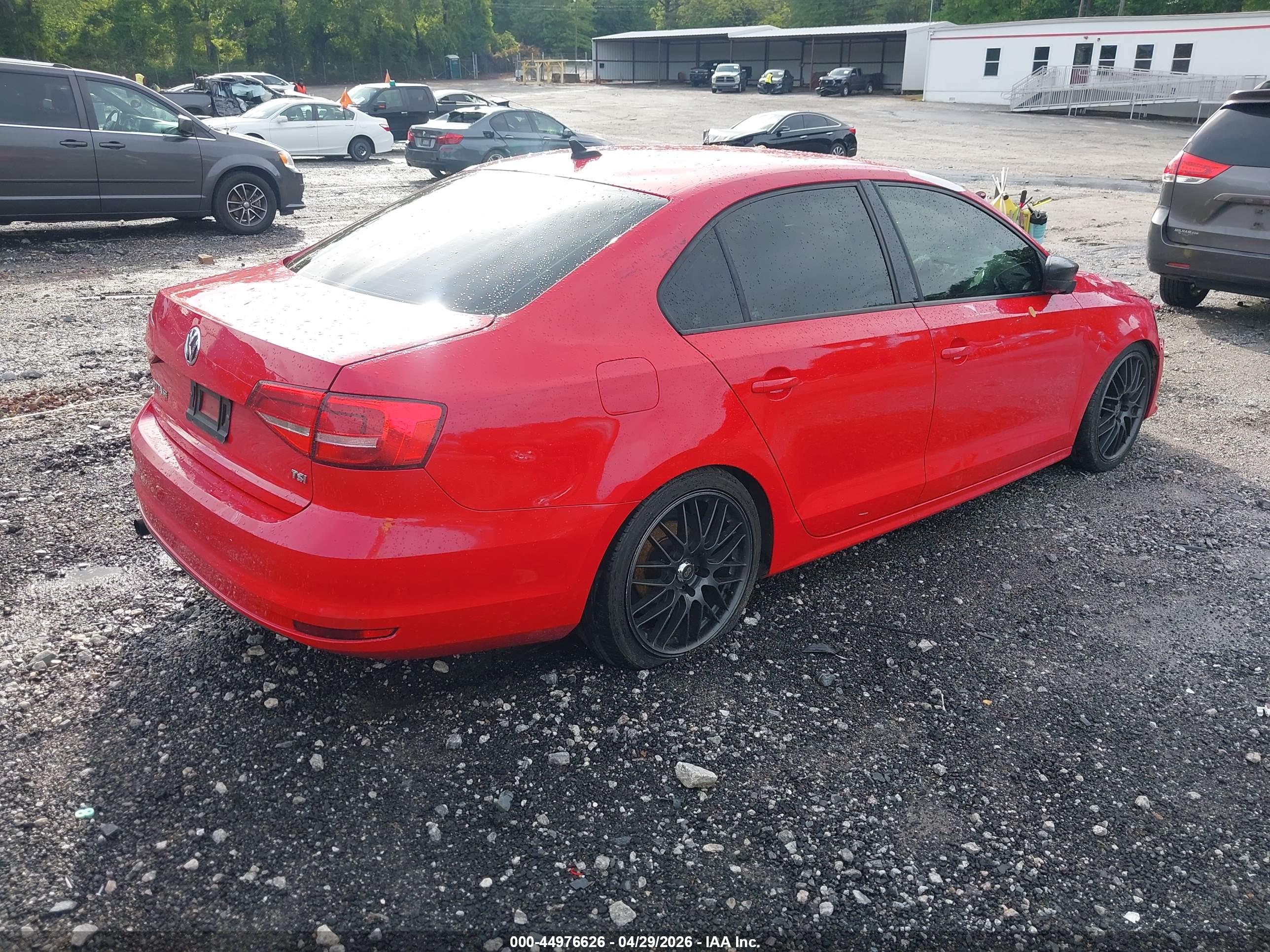 VOLKSWAGEN JETTA image 4