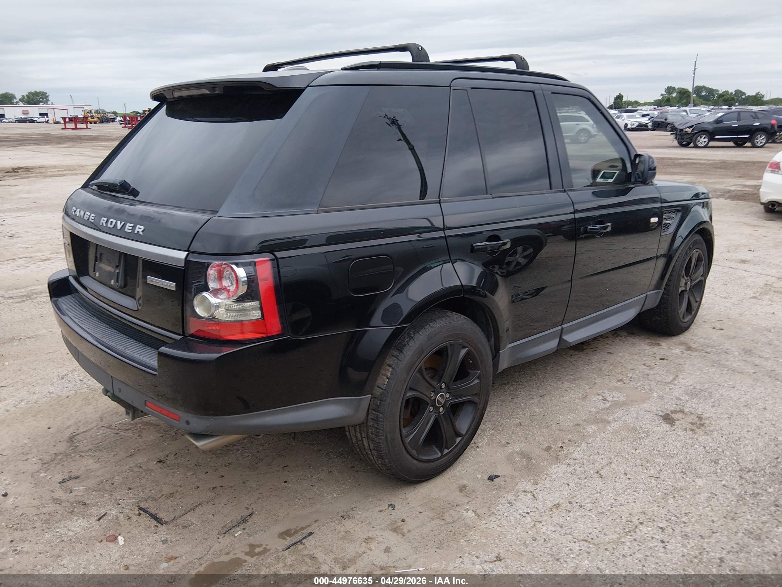 LAND ROVER image 4
