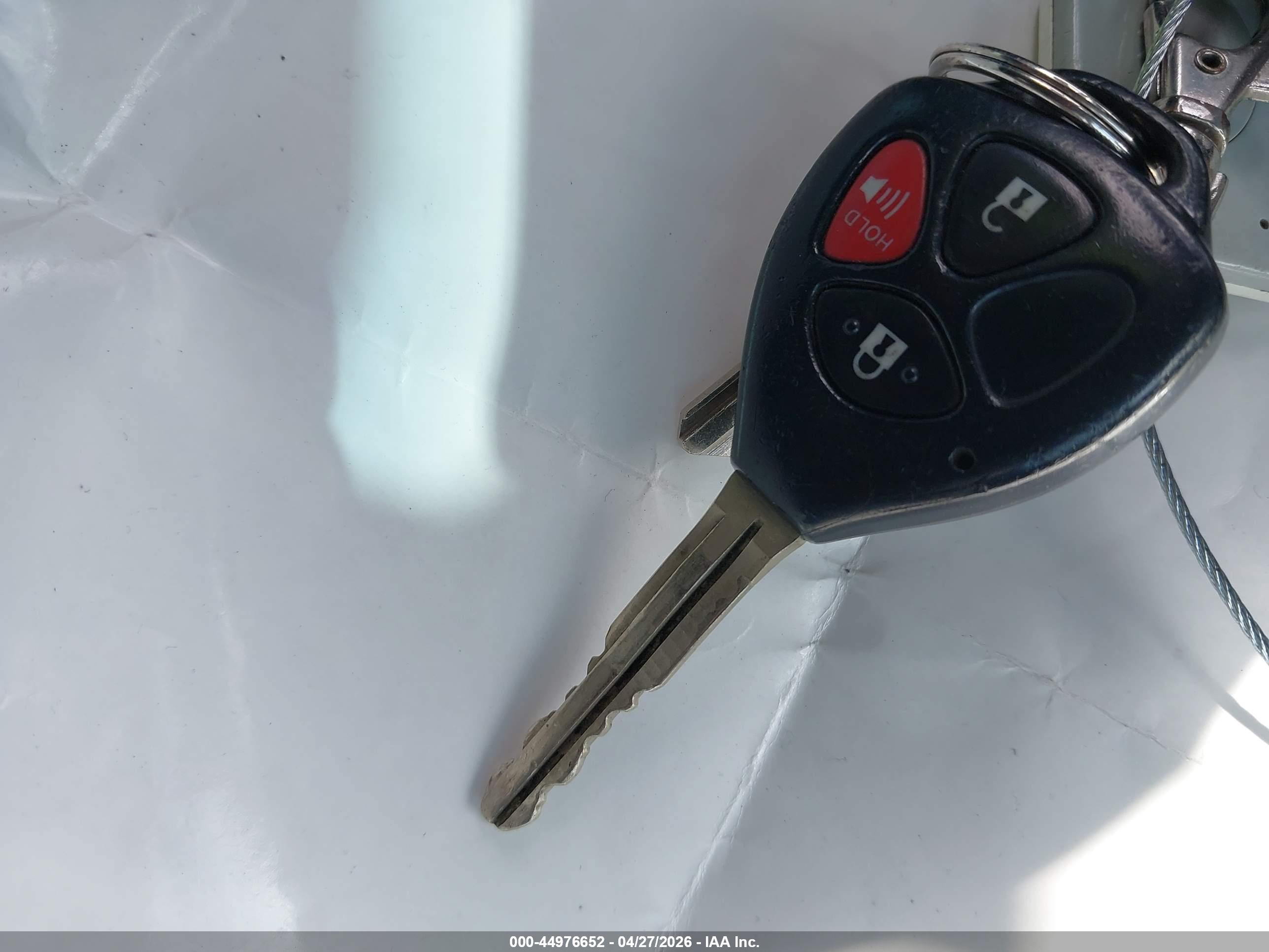 TOYOTA RAV4 image 11