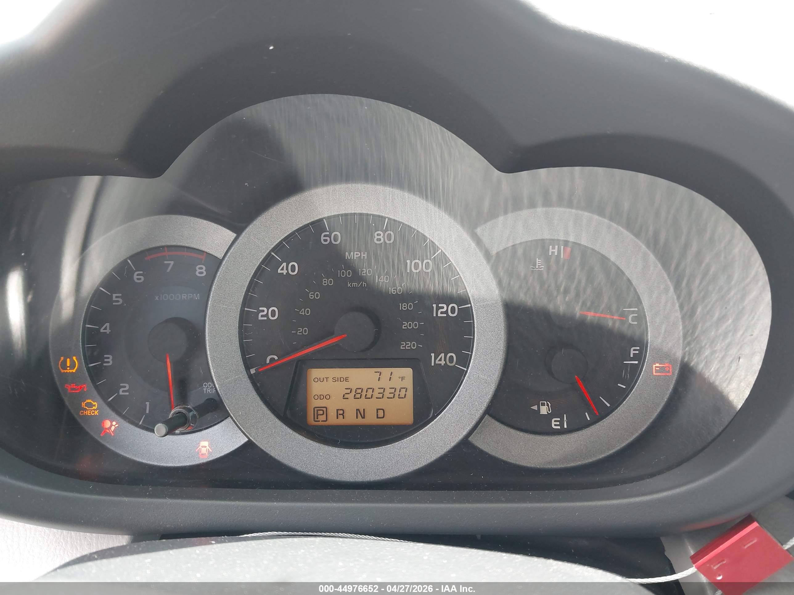 TOYOTA RAV4 image 7
