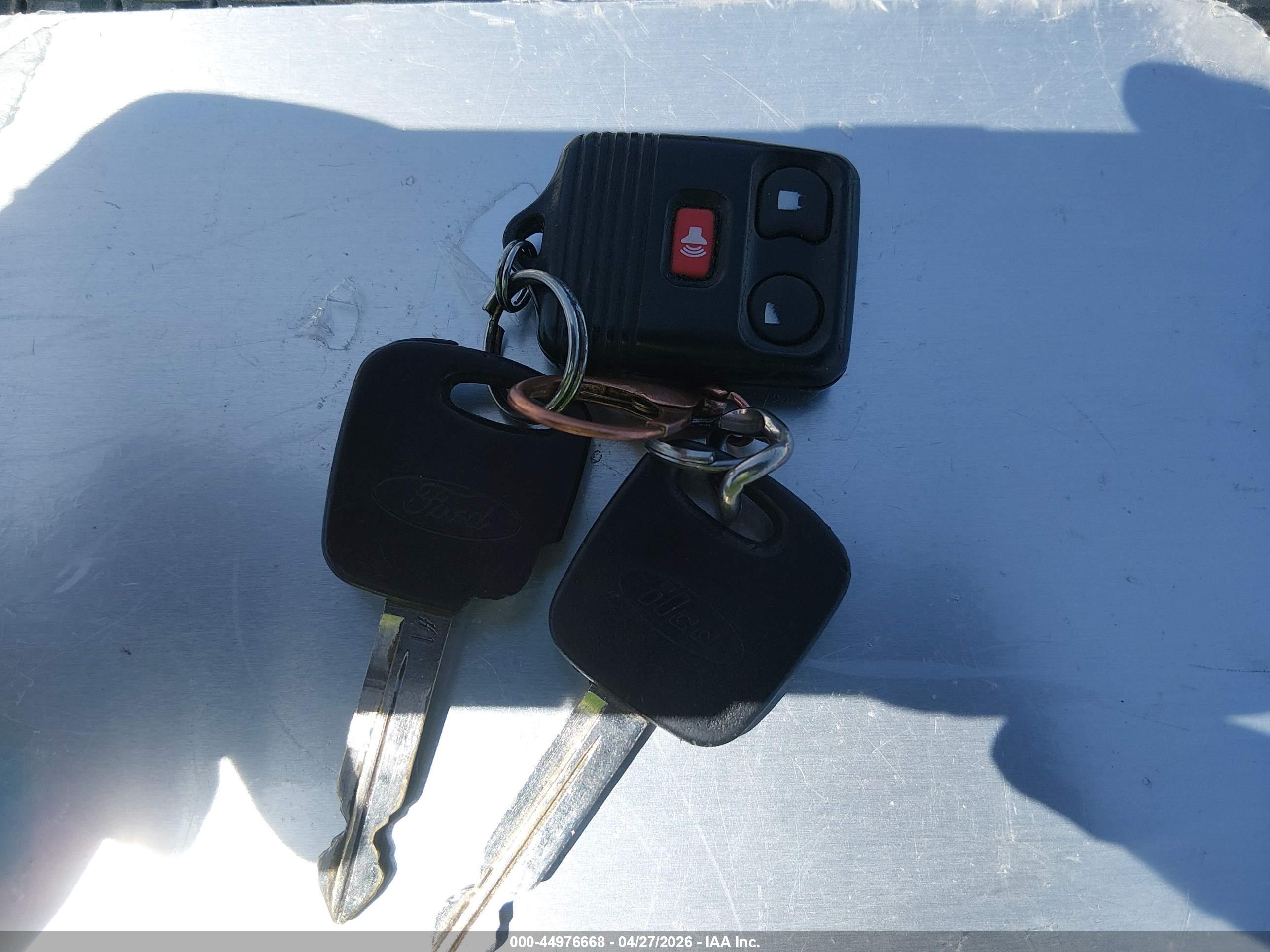 FORD ESCAPE image 11