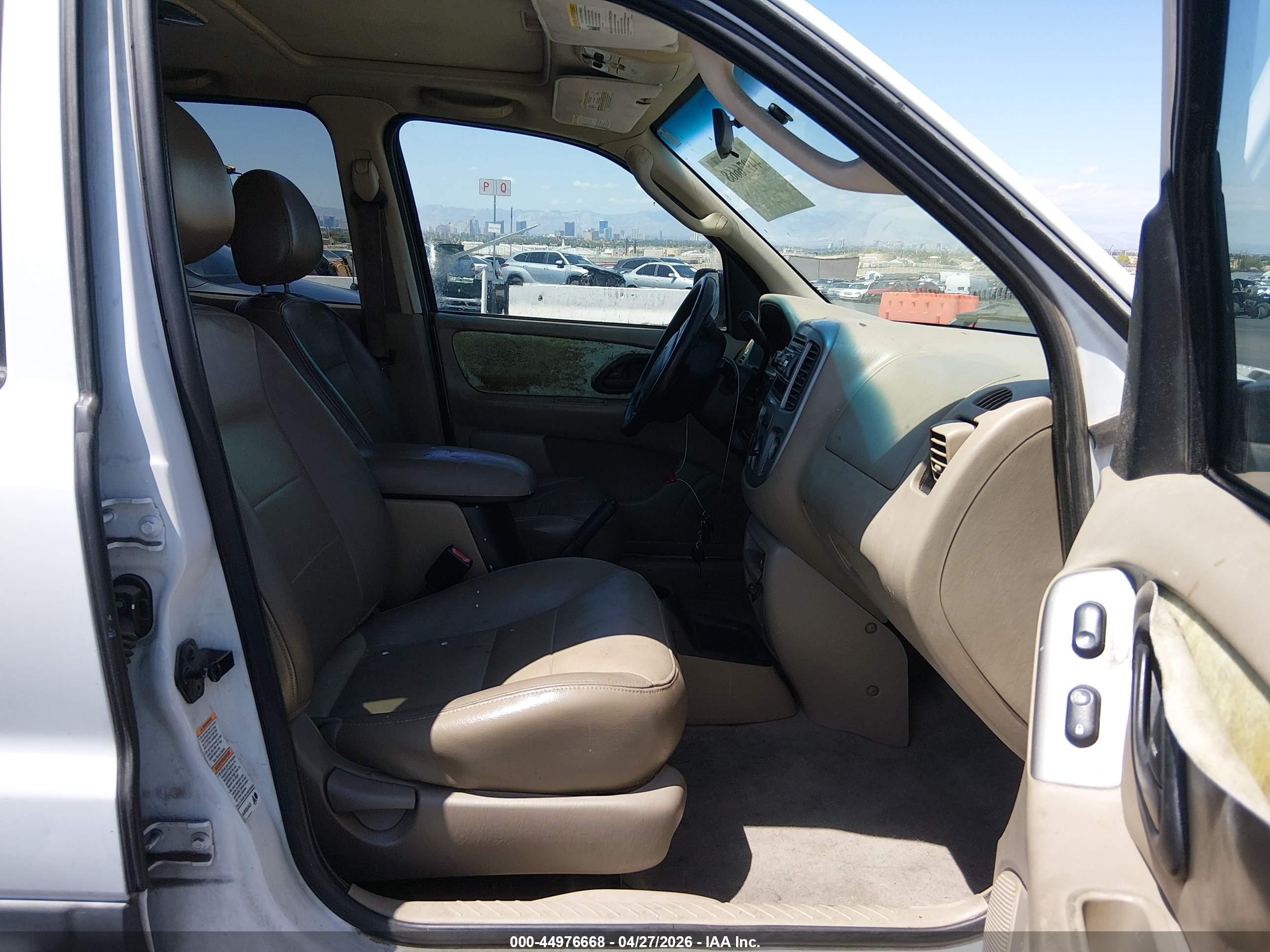 FORD ESCAPE image 5
