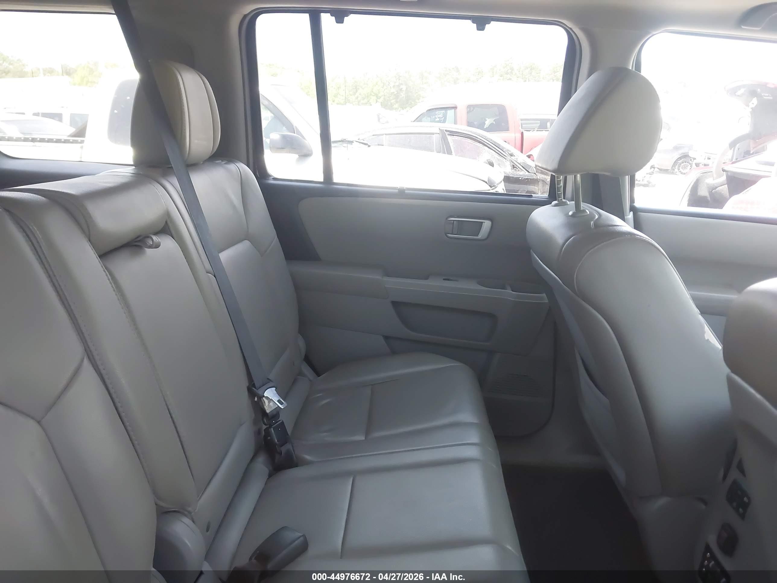HONDA PILOT image 8