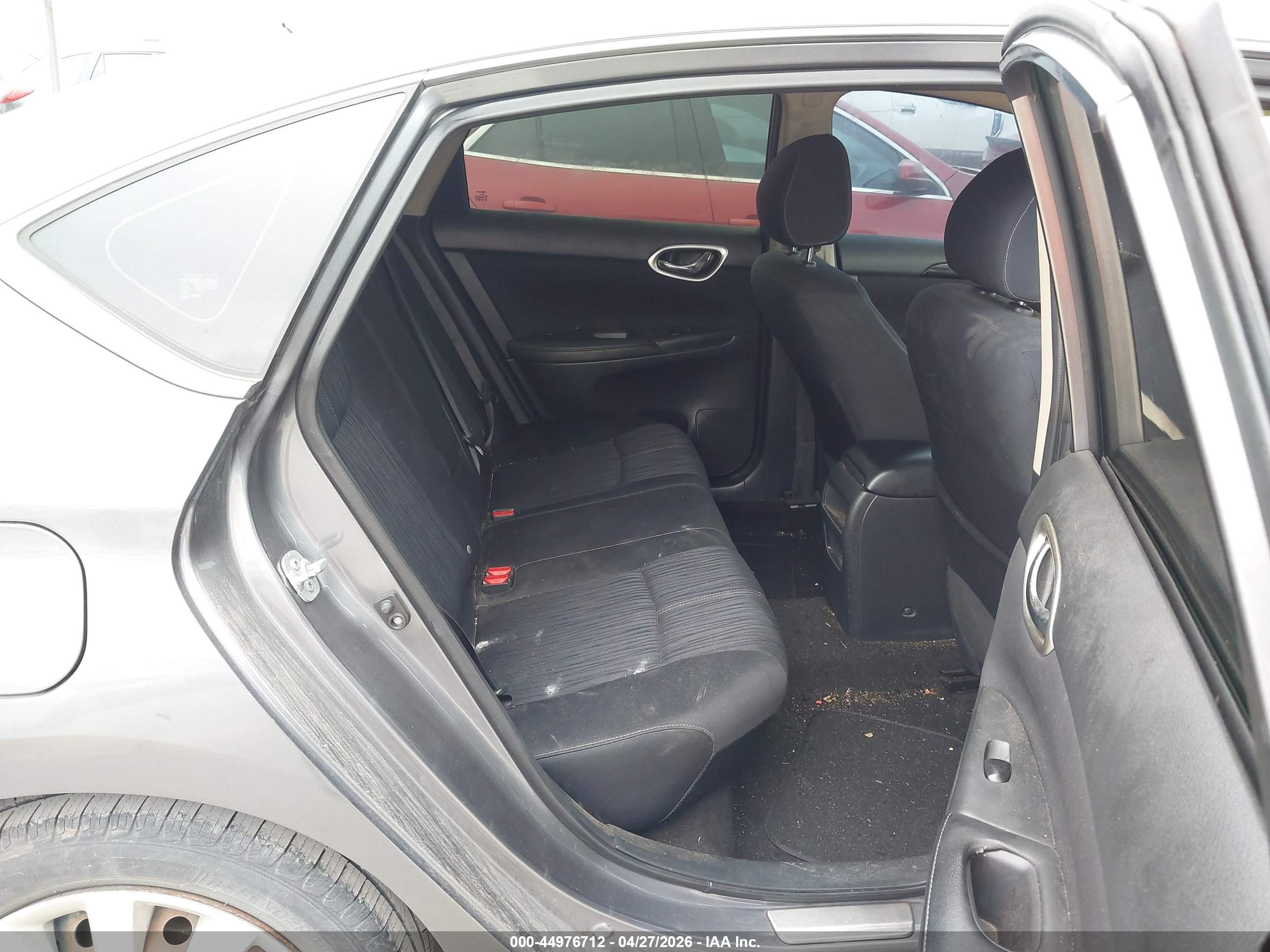 NISSAN SENTRA image 8