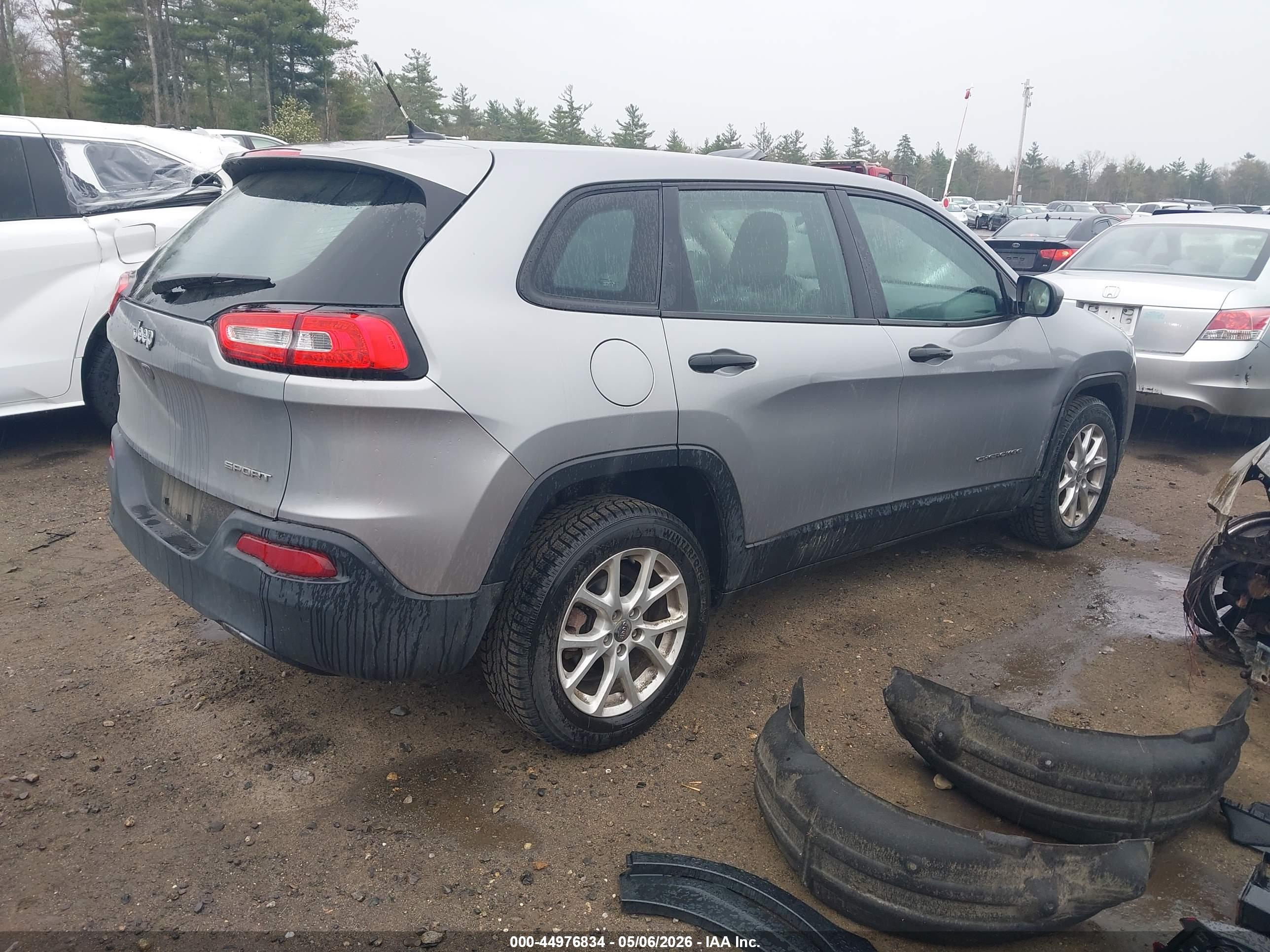 JEEP CHEROKEE image 4