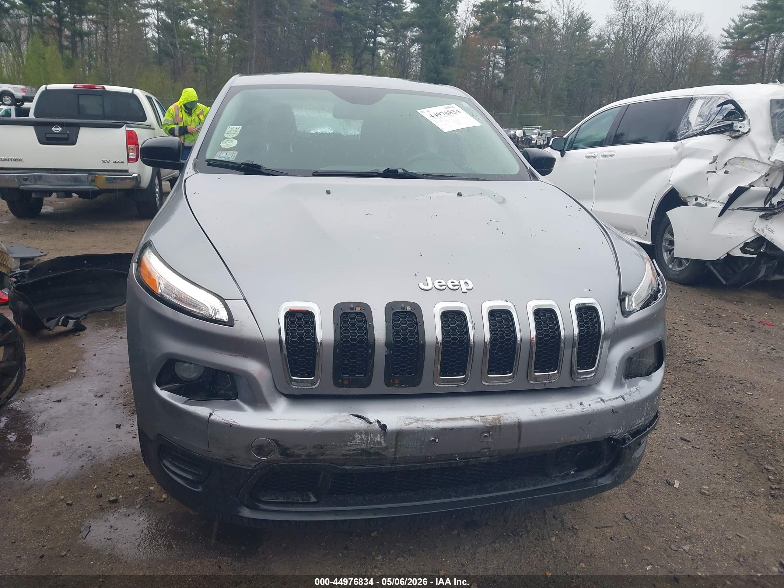 JEEP CHEROKEE image 6