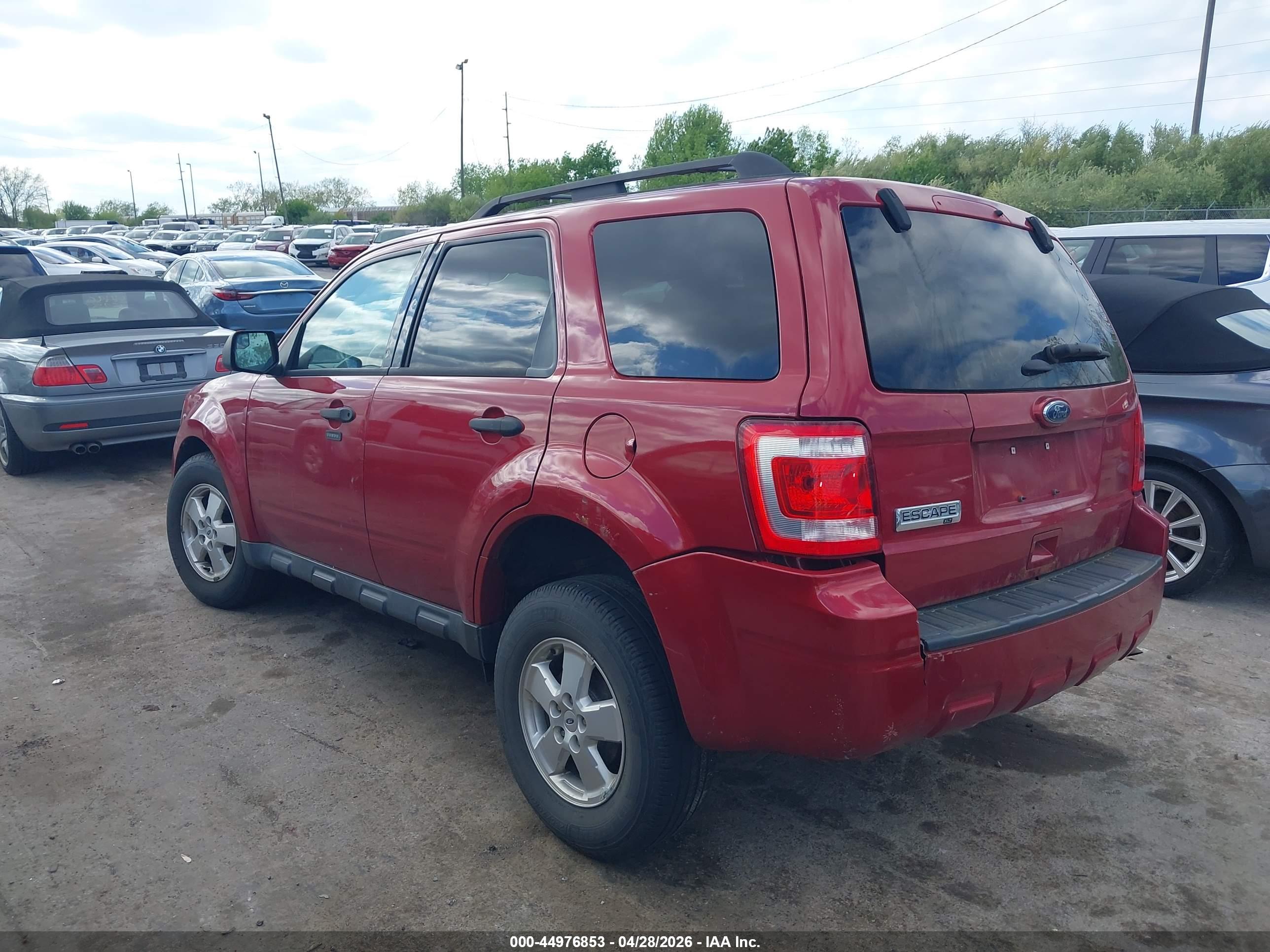 FORD ESCAPE image 3