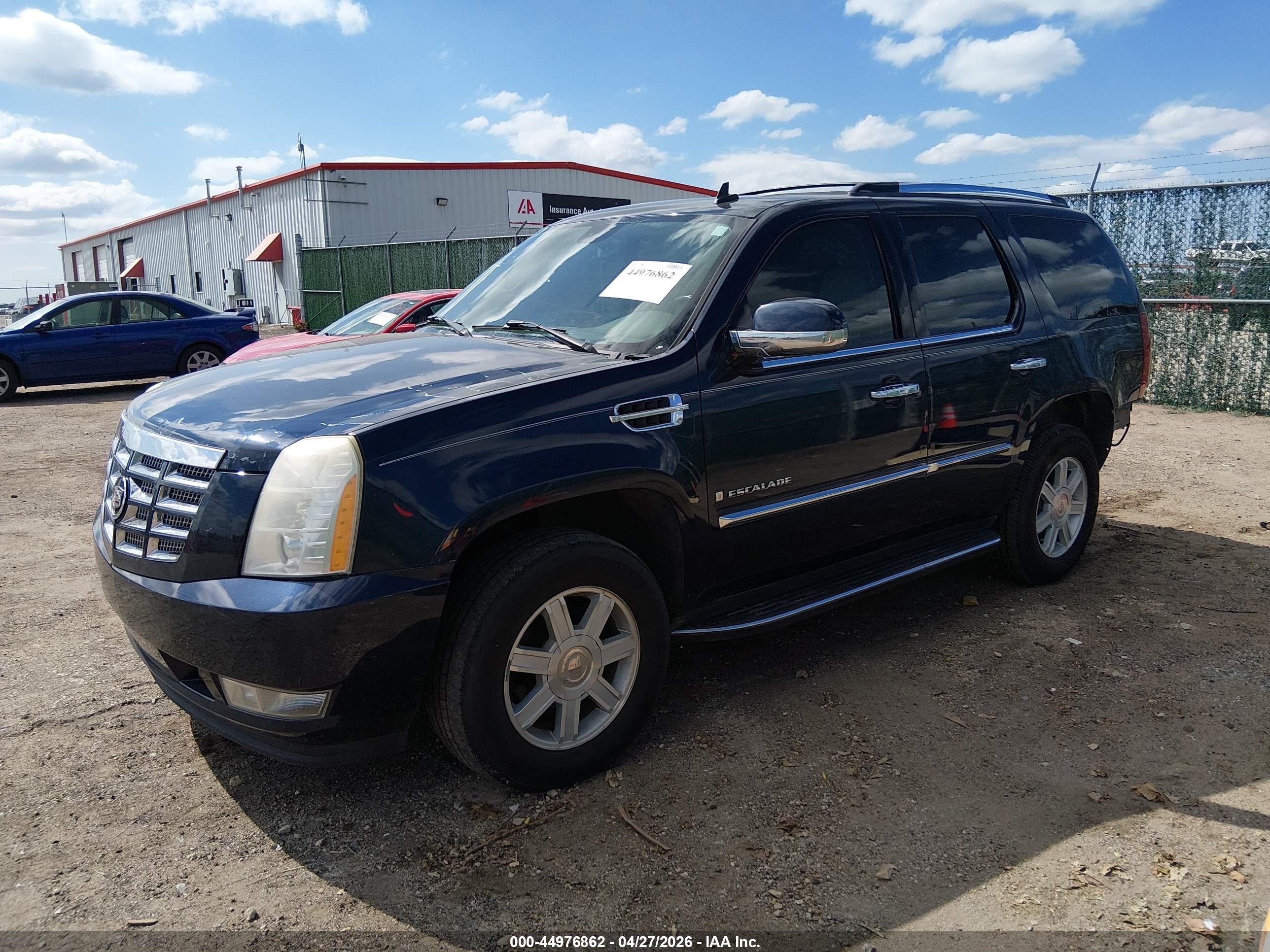 CADILLAC ESCALADE image 2