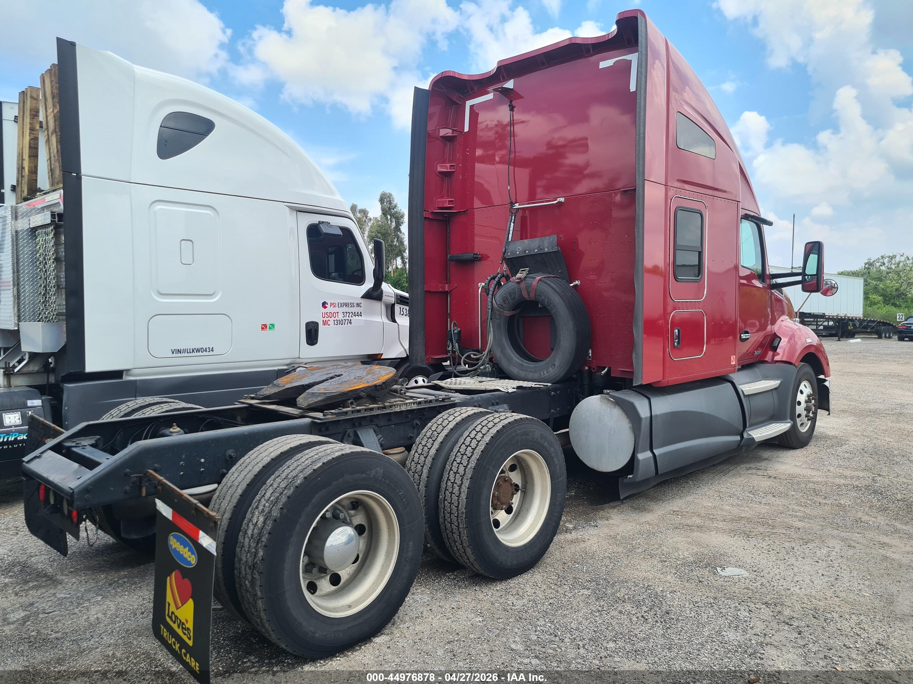KENWORTH CONSTRUCTION image 3