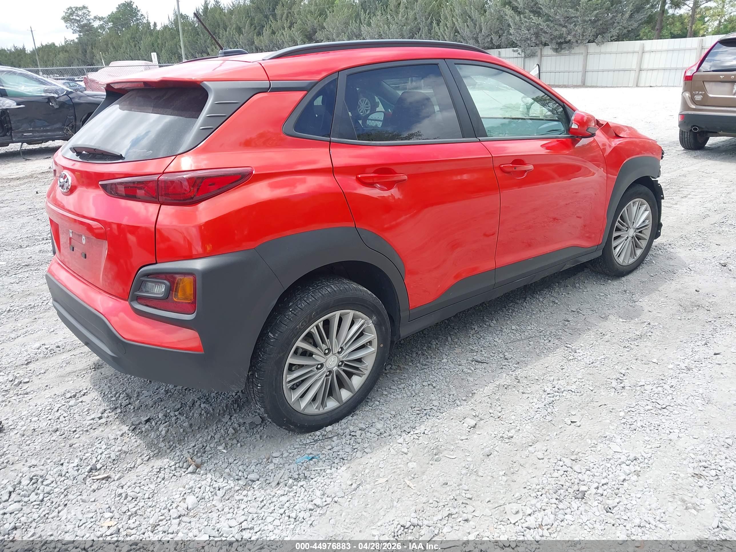 HYUNDAI KONA image 4
