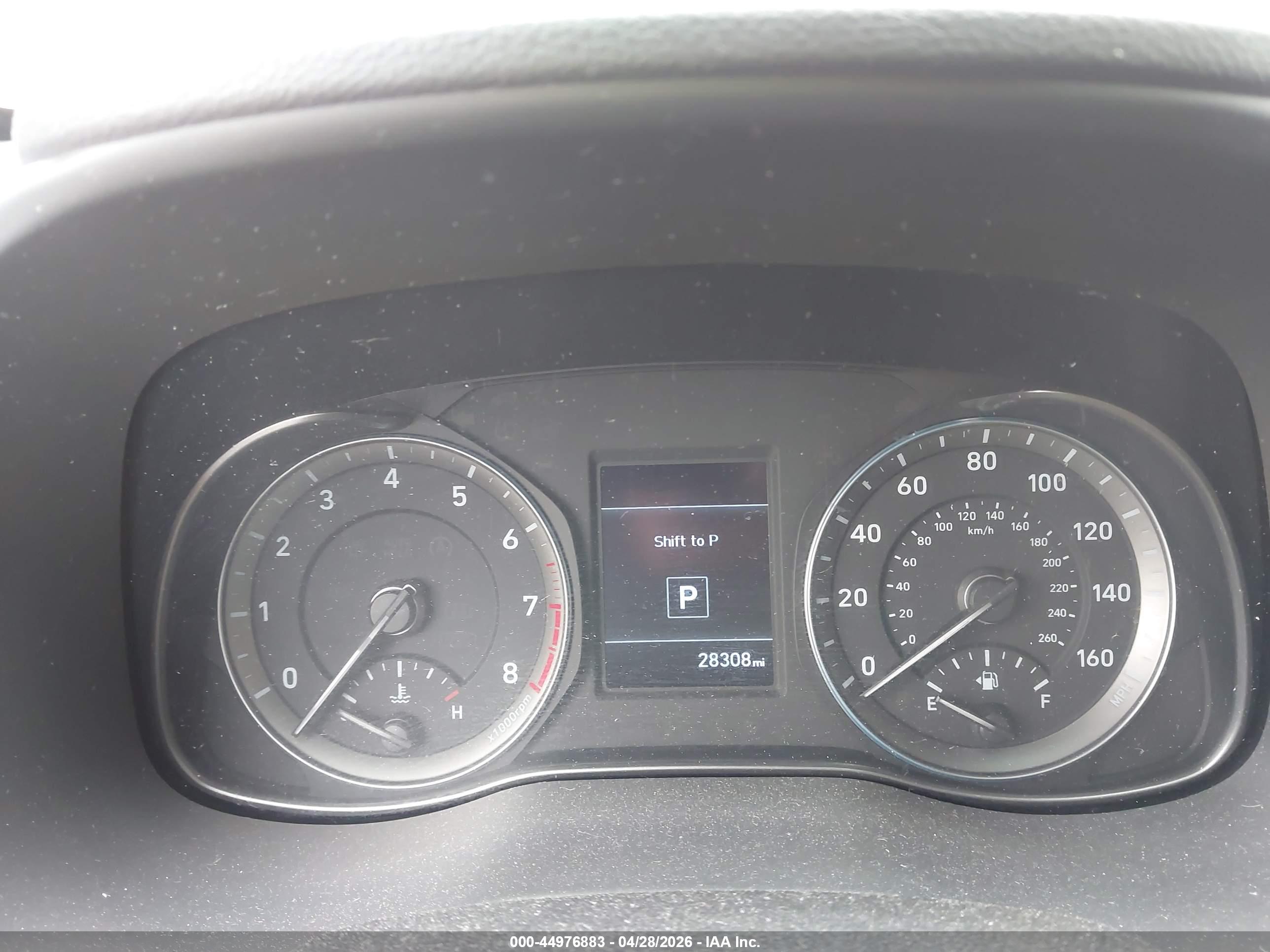 HYUNDAI KONA image 7