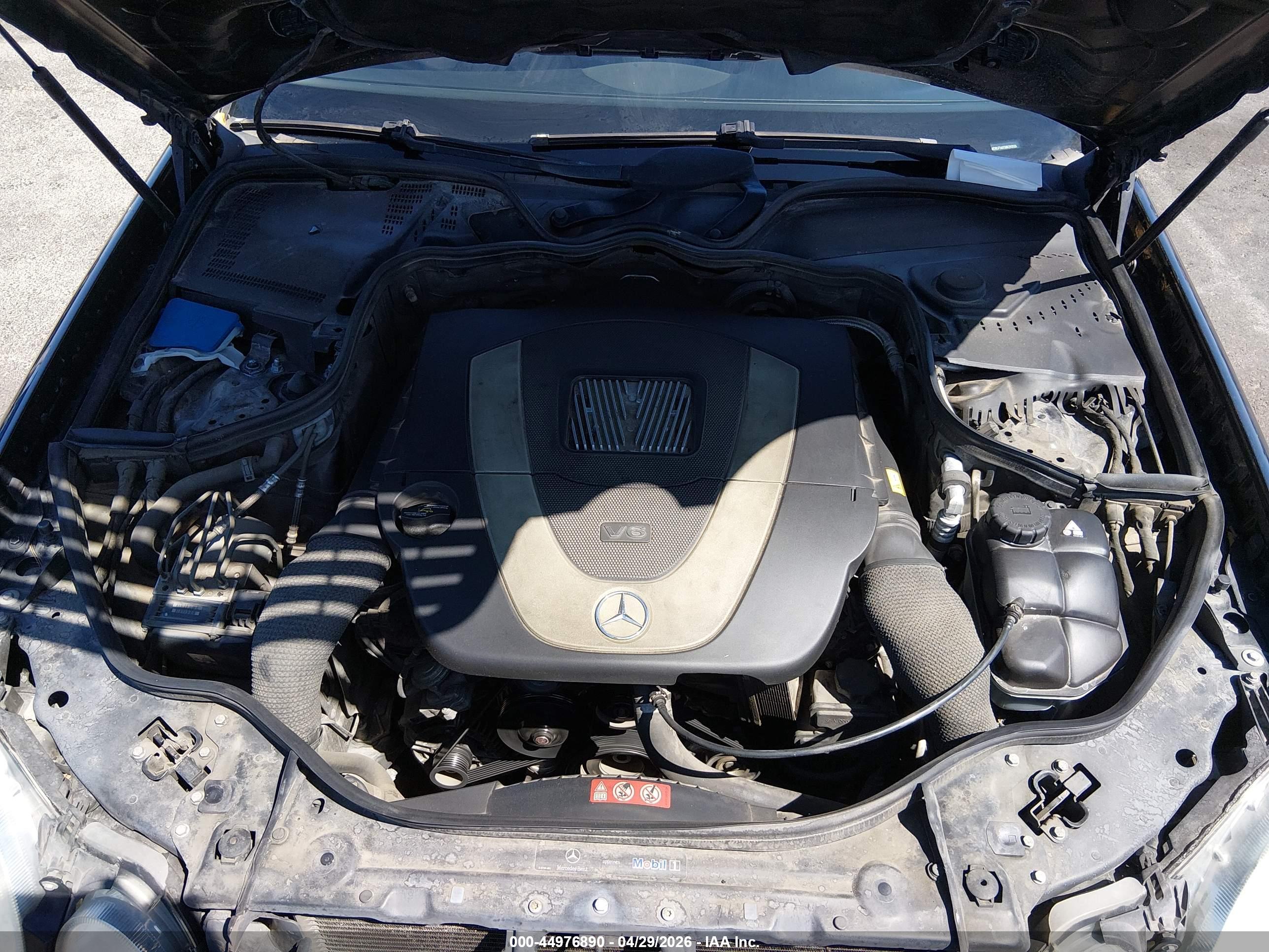 MERCEDES-BENZ E image 10
