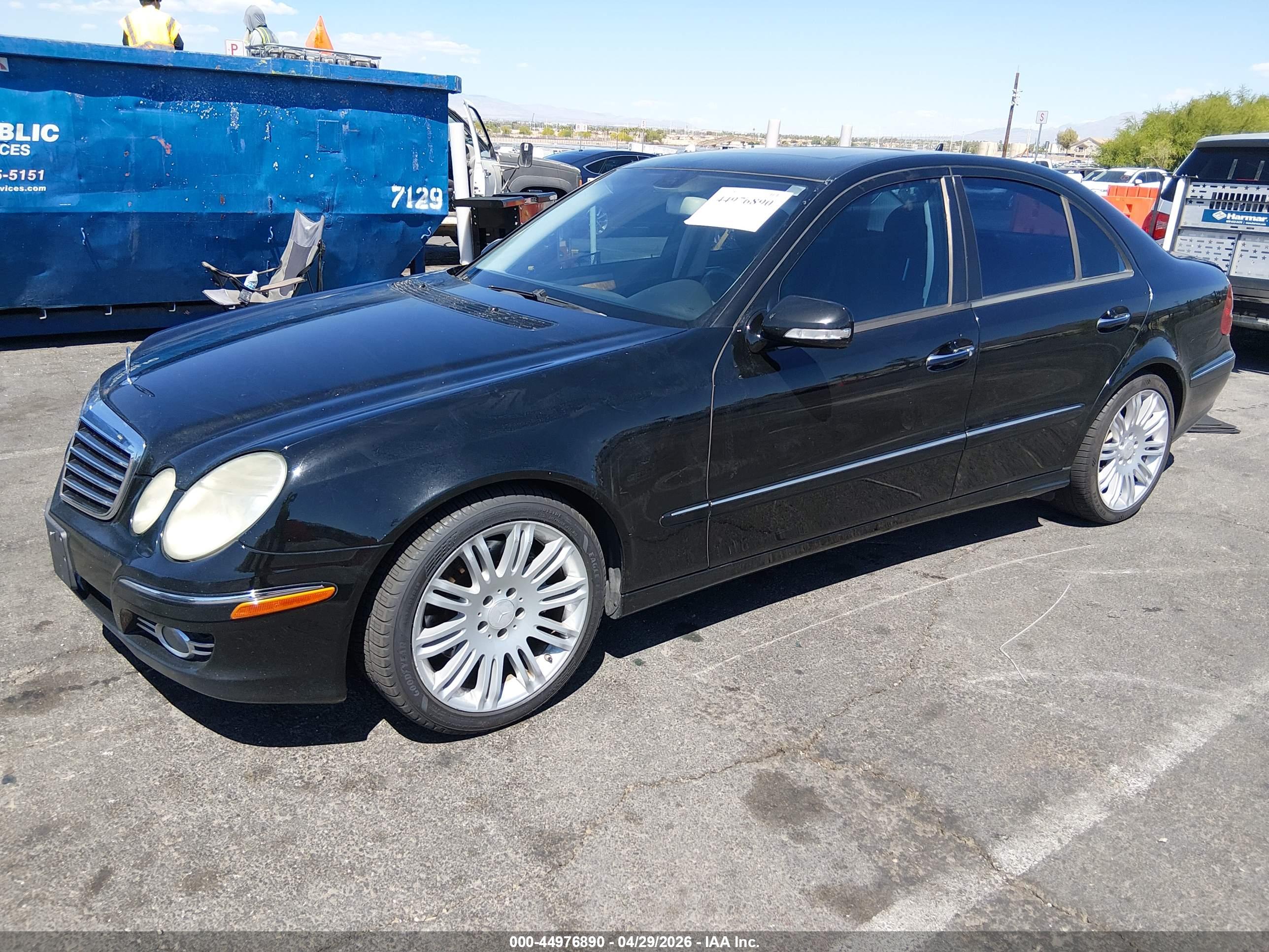 MERCEDES-BENZ E image 2
